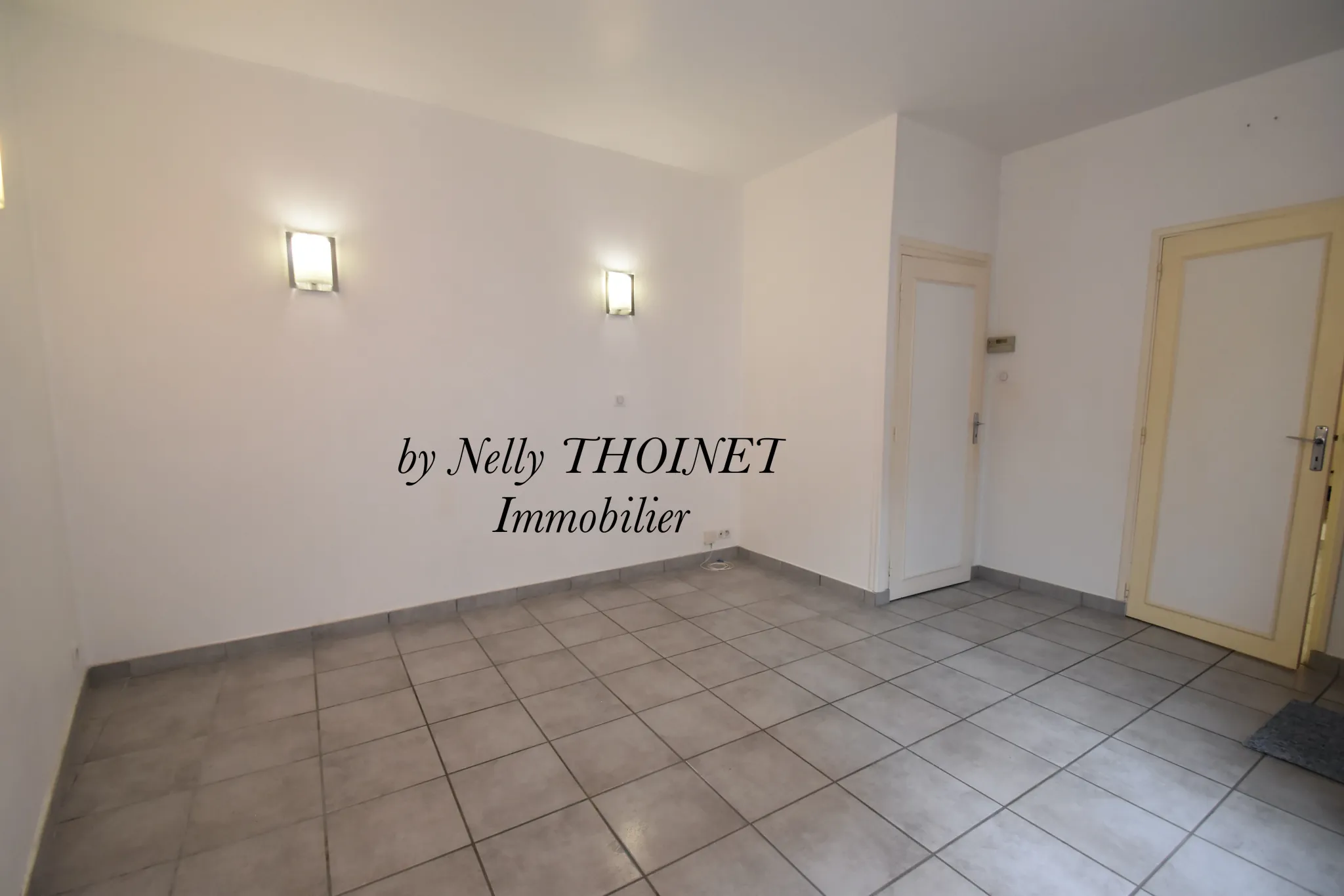 Maison de ville à Royat avec 3 chambres, garage et terrasse – Opportunité investisseur ou famille 