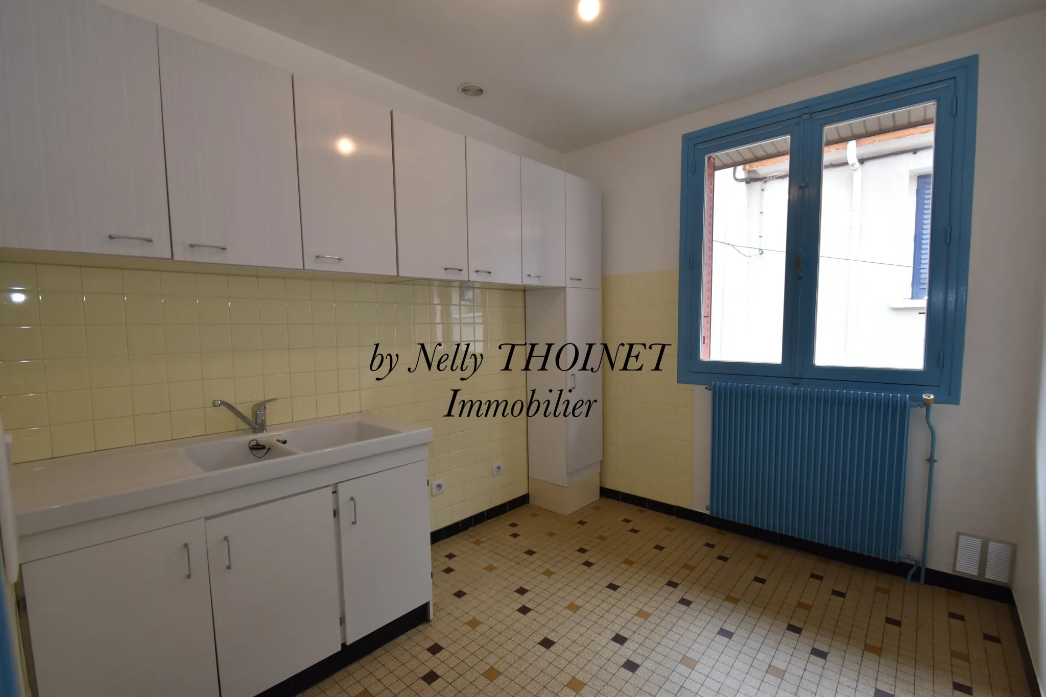 Maison de ville à Royat avec 3 chambres, garage et terrasse – Opportunité investisseur ou famille 