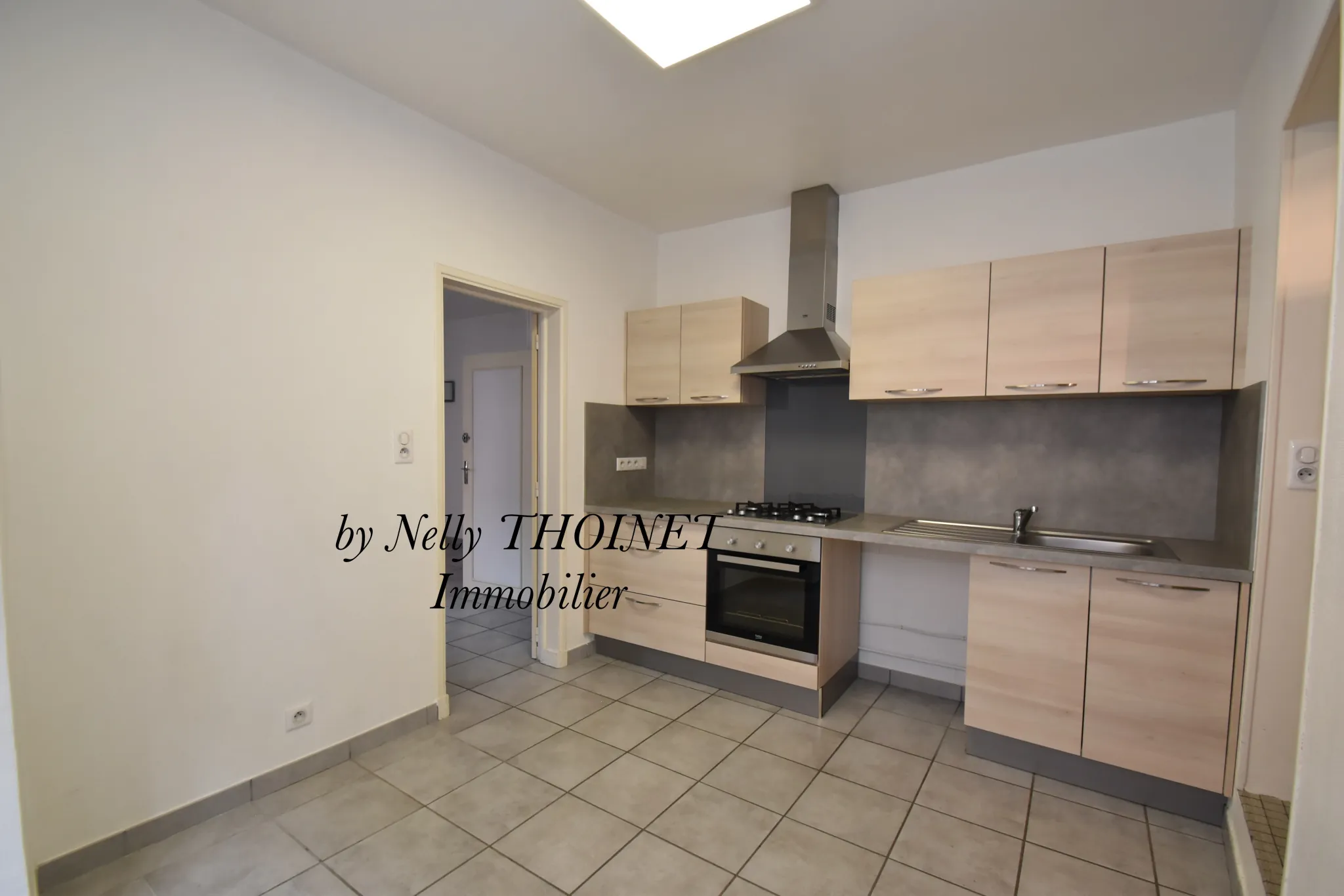 Maison de ville à Royat avec 3 chambres, garage et terrasse – Opportunité investisseur ou famille 