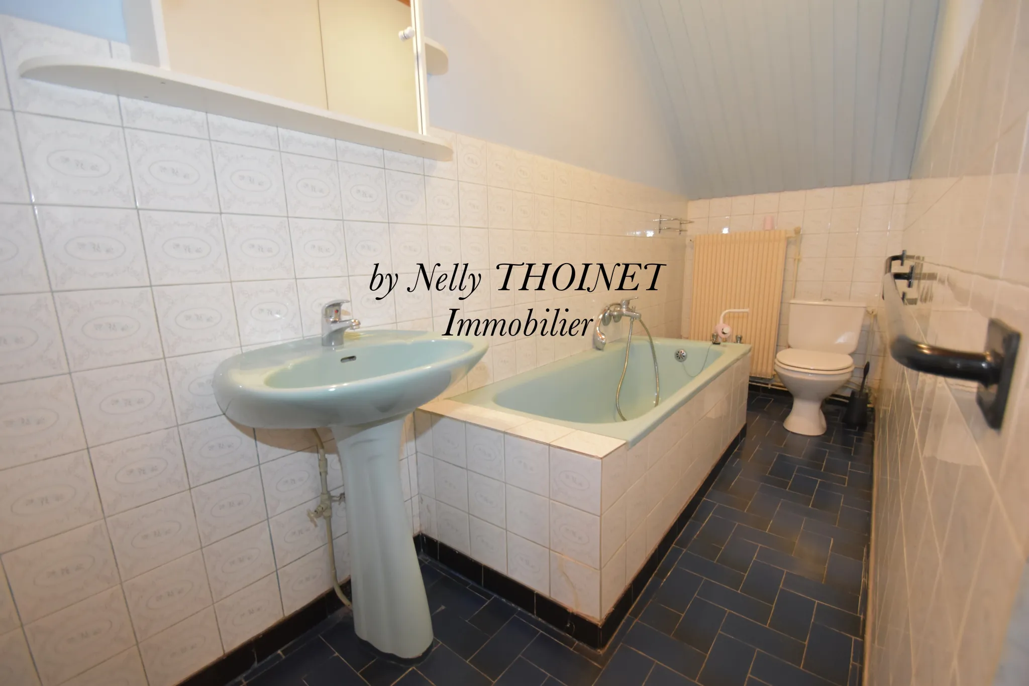 Maison de ville à Royat avec 3 chambres, garage et terrasse – Opportunité investisseur ou famille 