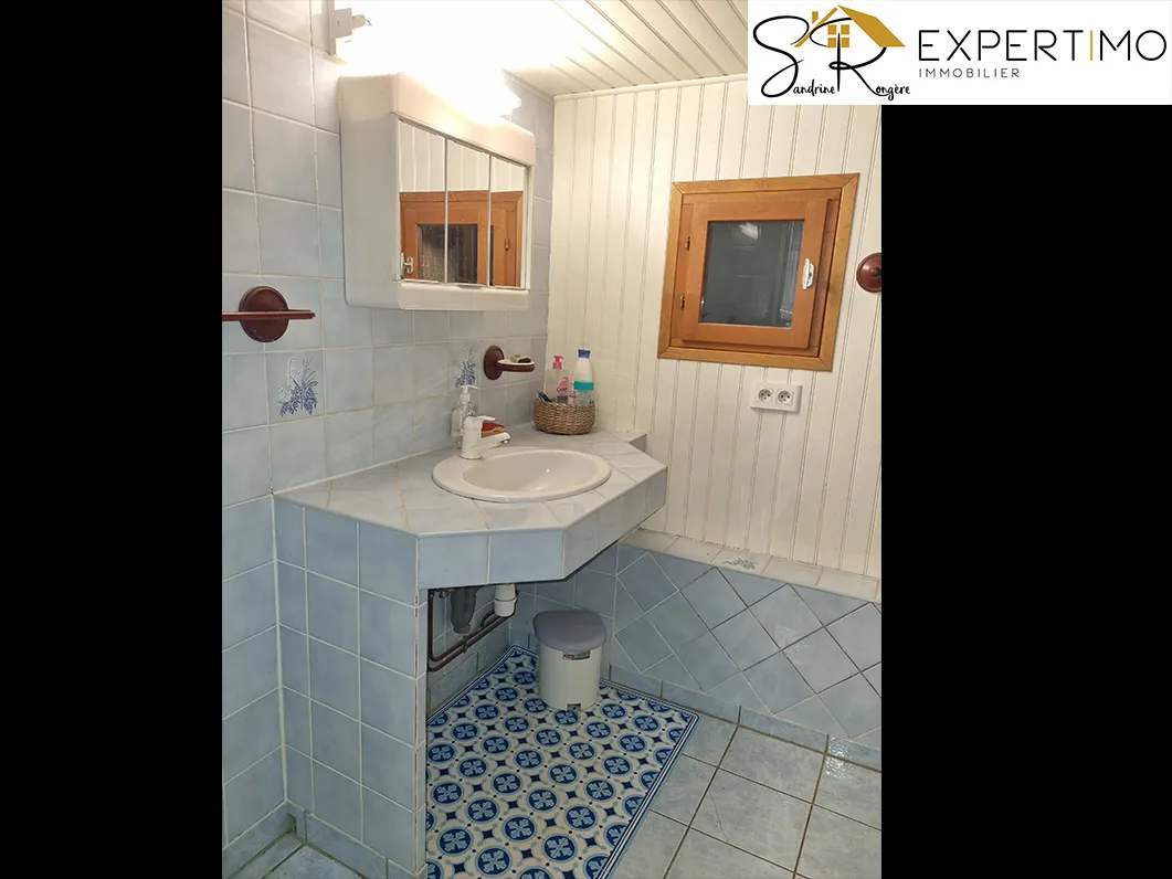 Maison de 153 m² avec grange et grand terrain arboré à Davayat, proche Riom 