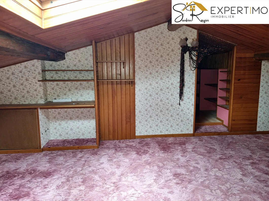 Maison de 153 m² avec grange et grand terrain arboré à Davayat, proche Riom 