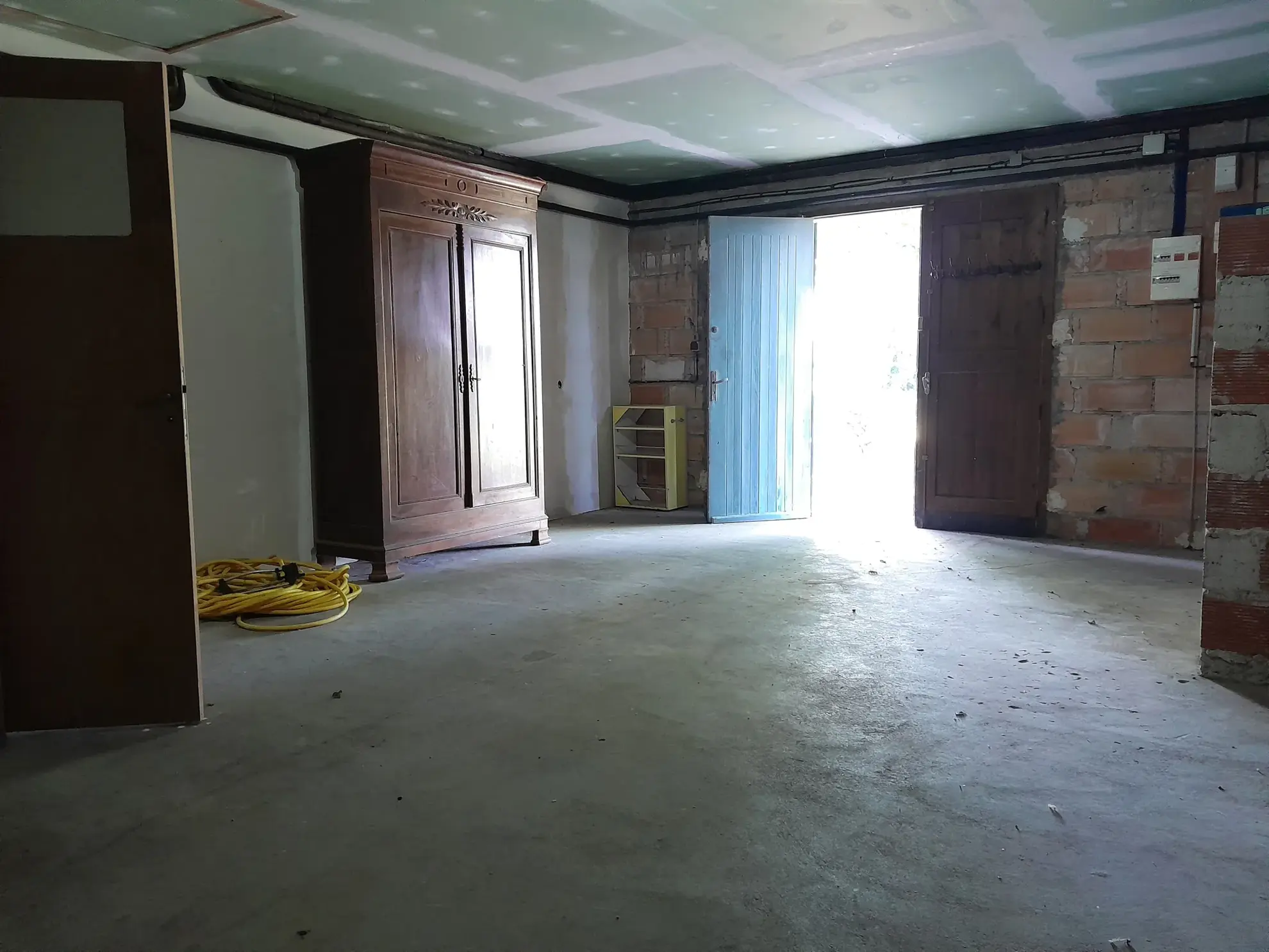 Maison de campagne de plain-pied avec garage et jardin à Lauzerte, 80m² 