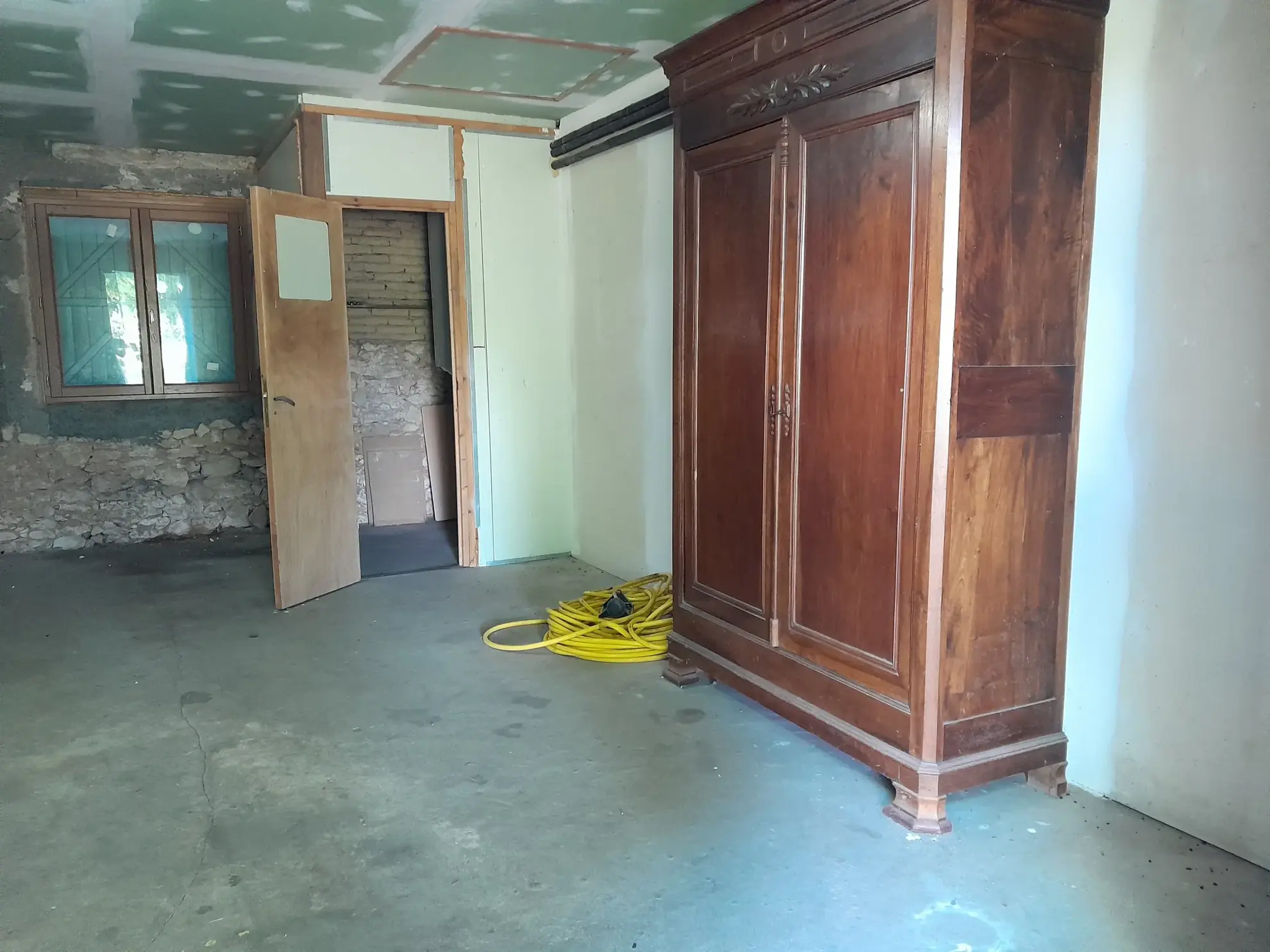 Maison de campagne de plain-pied avec garage et jardin à Lauzerte, 80m² 