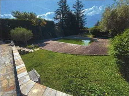 Villa de 195 m² avec jardin, piscine et 7 chambres à Saint-Ismier à vendre 140 000 € 