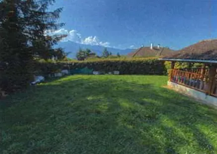 Villa de 195 m² avec jardin, piscine et 7 chambres à Saint-Ismier à vendre 140 000 € 