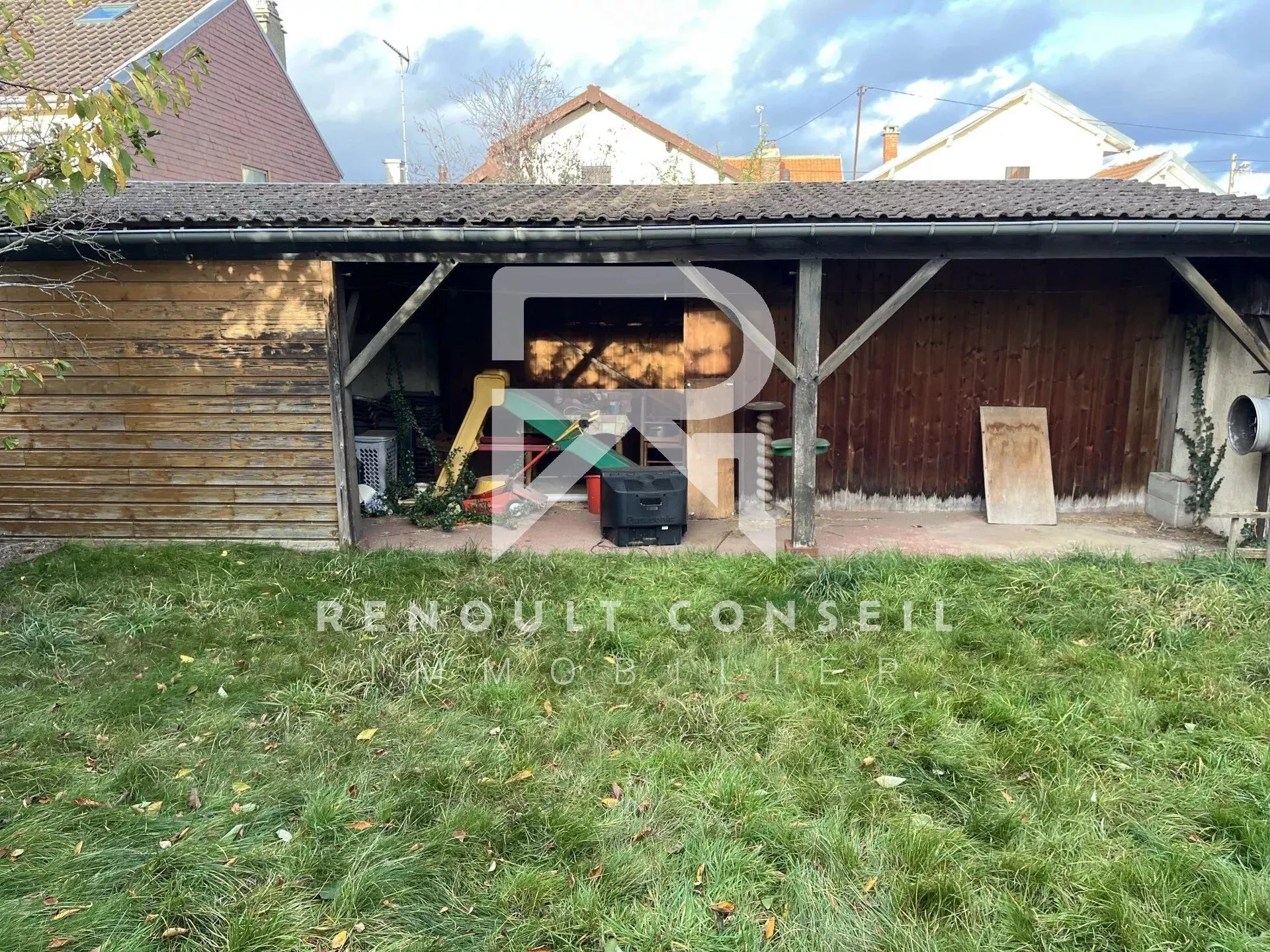 Maison individuelle avec jardin et bâtiment indépendant à Sotteville-lès-Rouen 