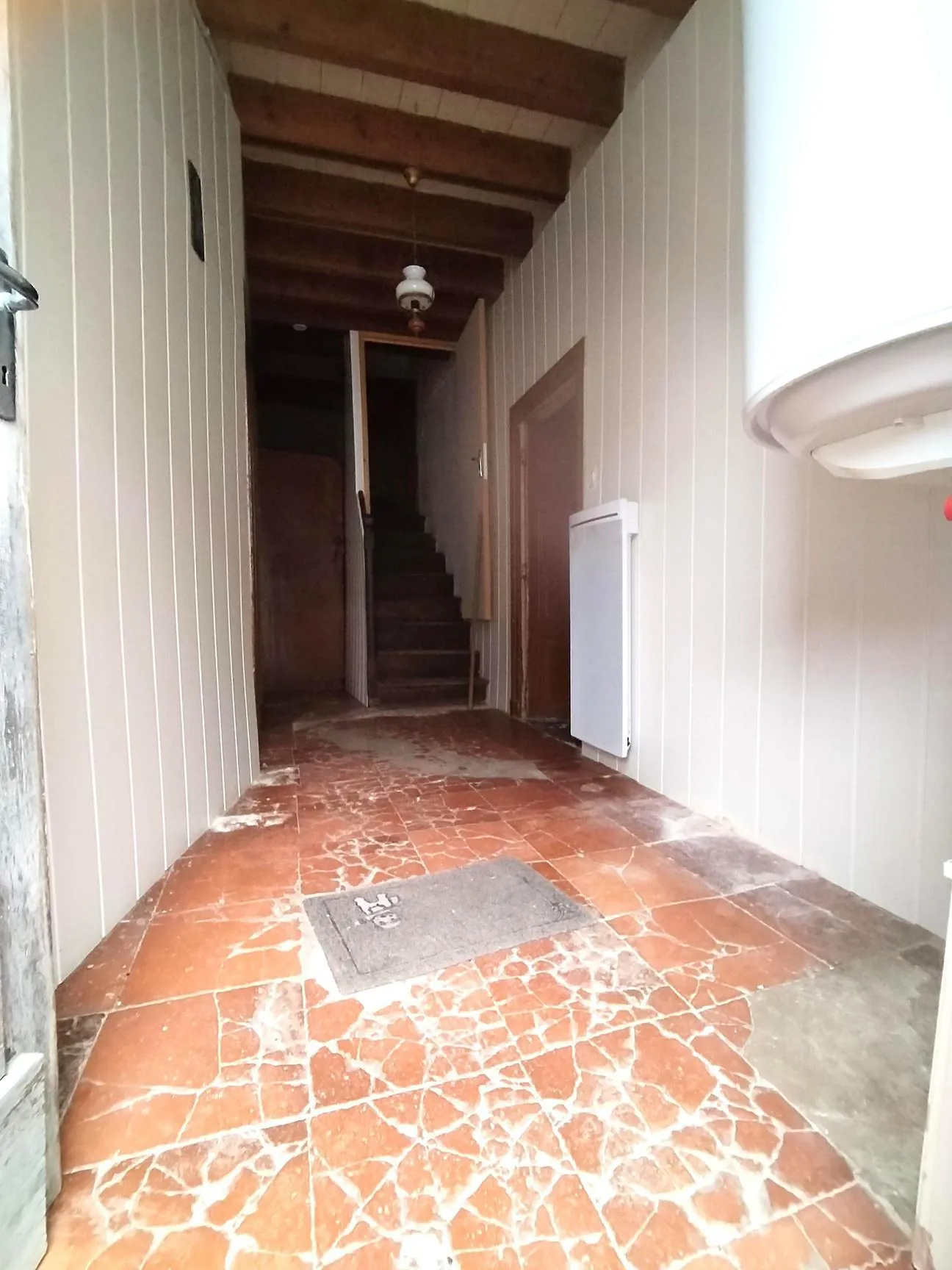 Maison de village à rénover à Saint-Brice avec jardin de 200 m² 