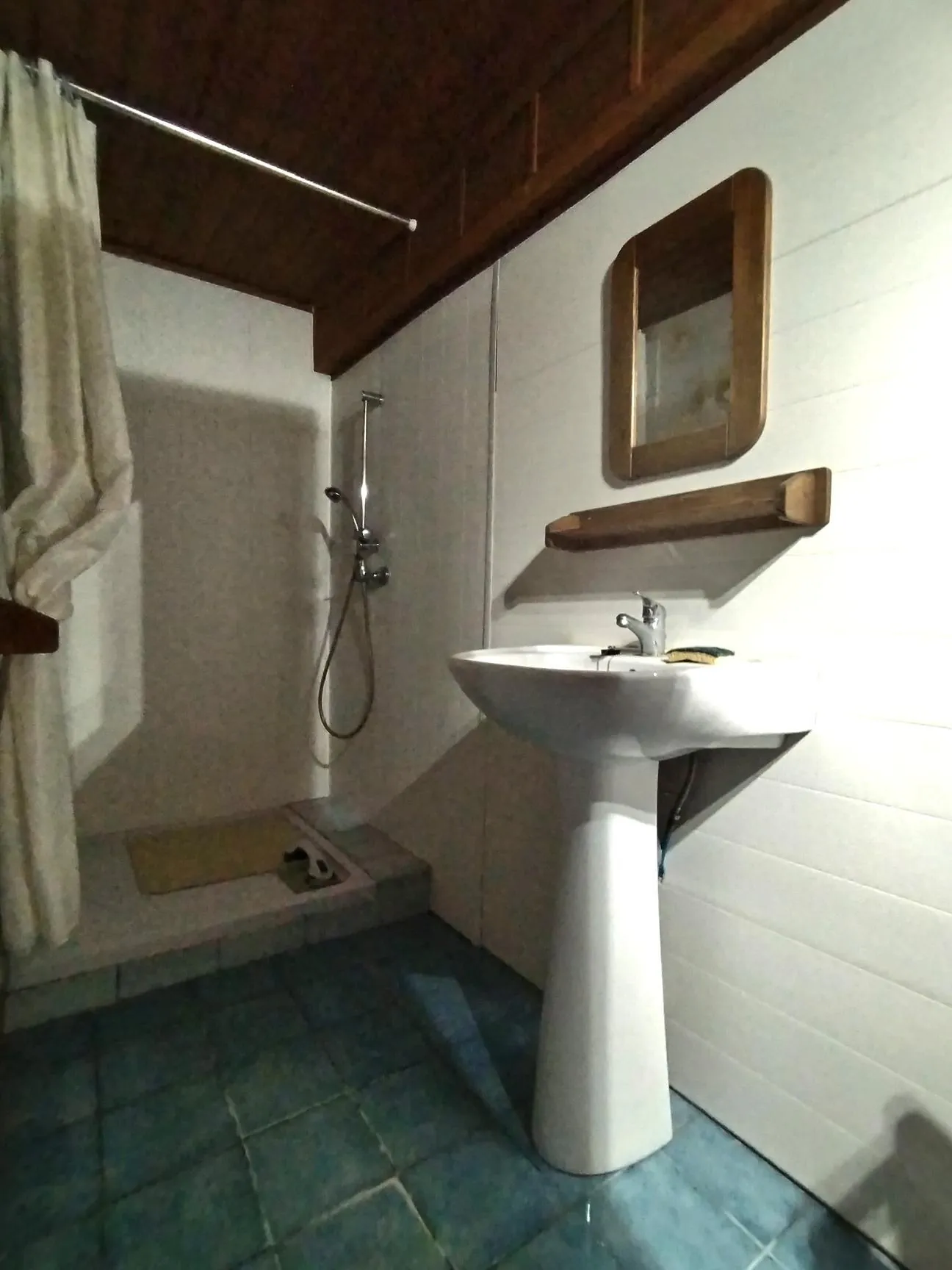 Maison de village à rénover à Saint-Brice avec jardin de 200 m² 