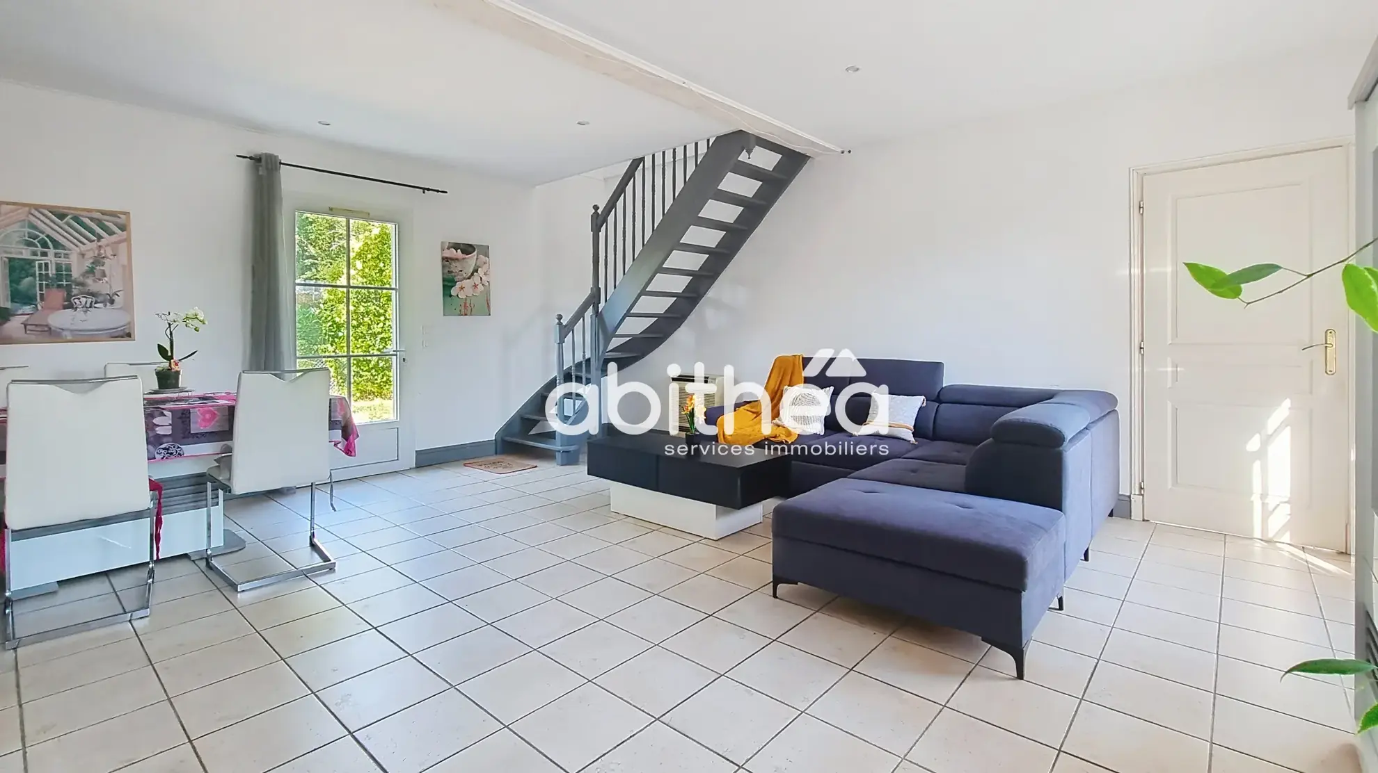 Maison de 134 m² à Saint Genis de Saintonge avec jardin et panneaux solaires 