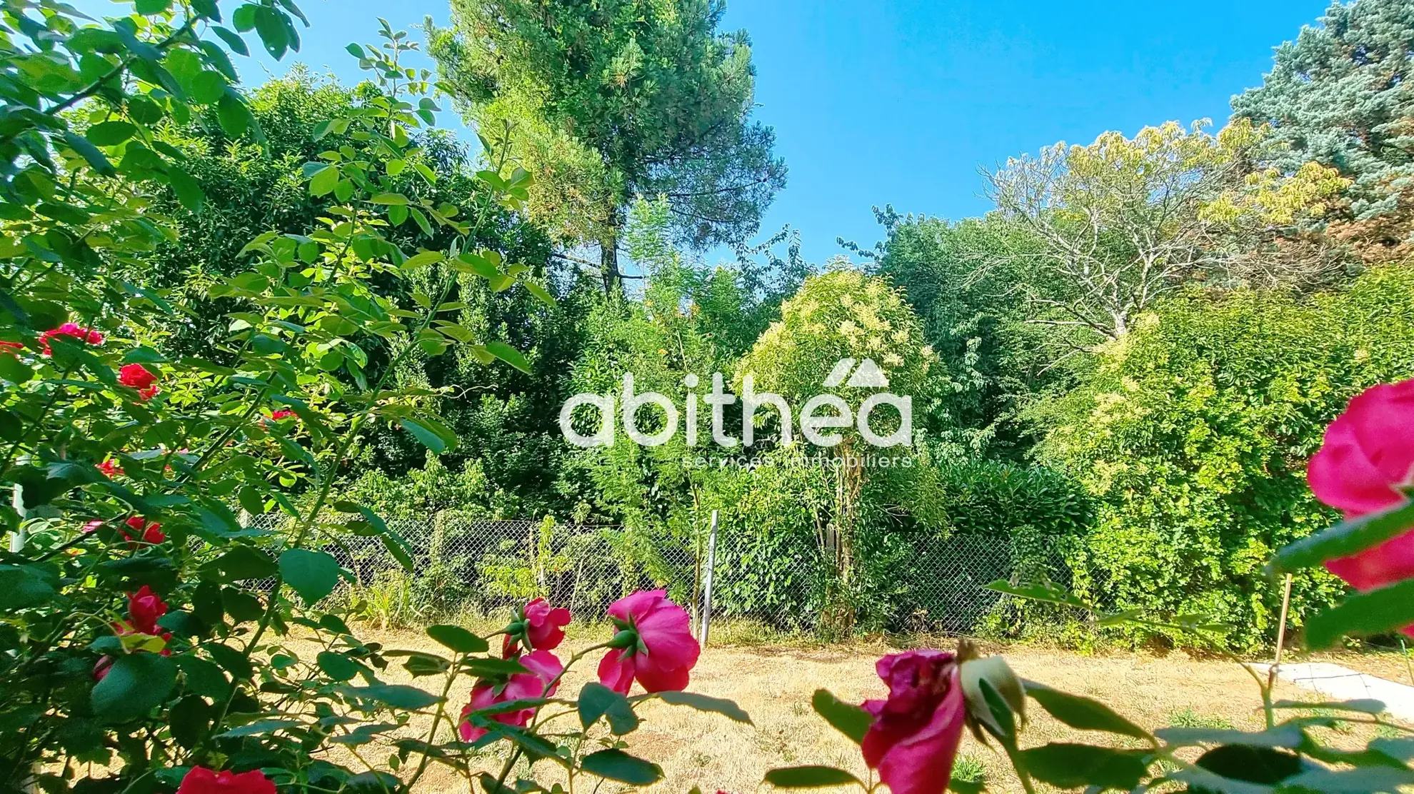 Maison de 134 m² à Saint Genis de Saintonge avec jardin et panneaux solaires 
