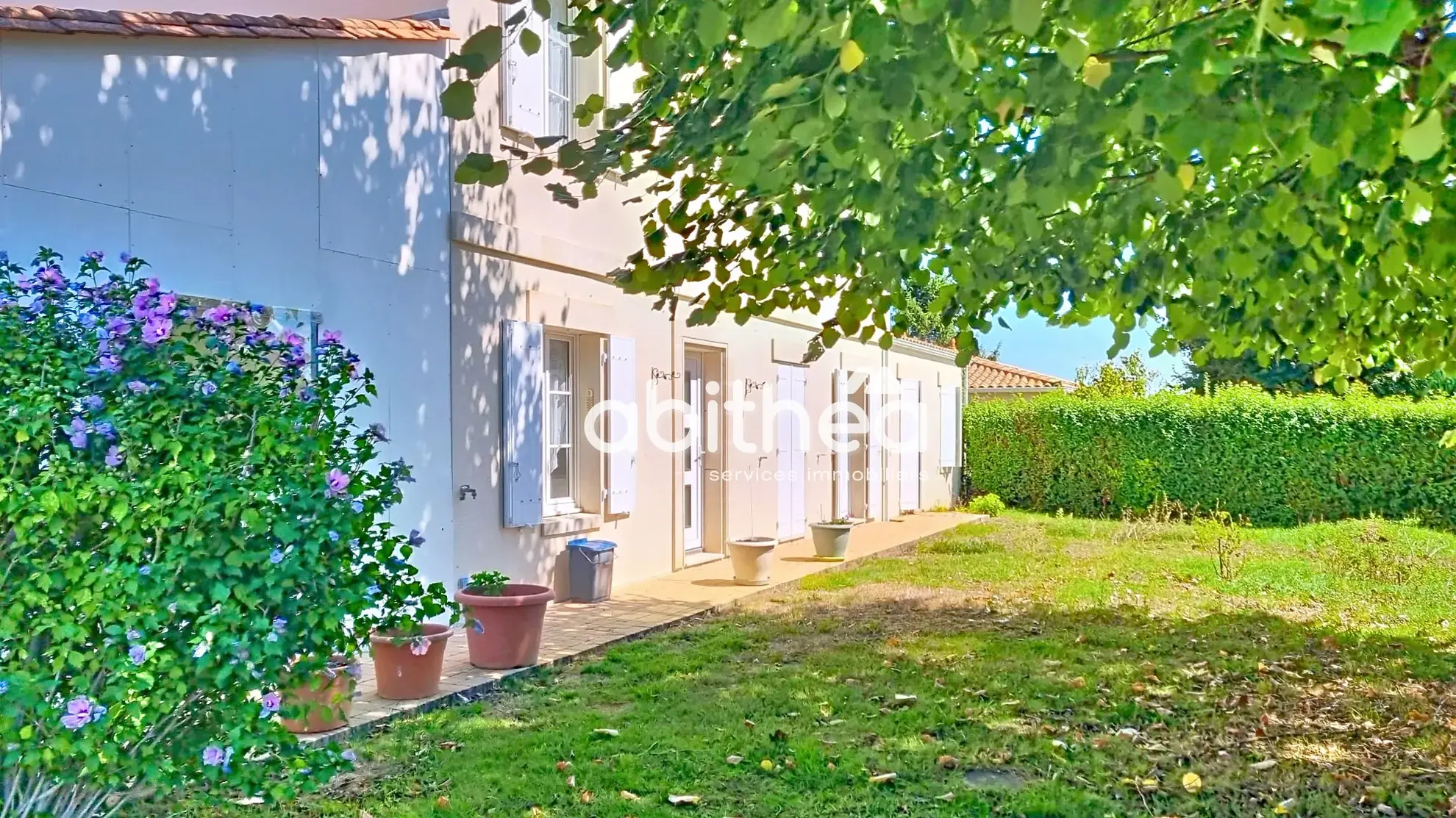 Maison de 134 m² à Saint Genis de Saintonge avec jardin et panneaux solaires 