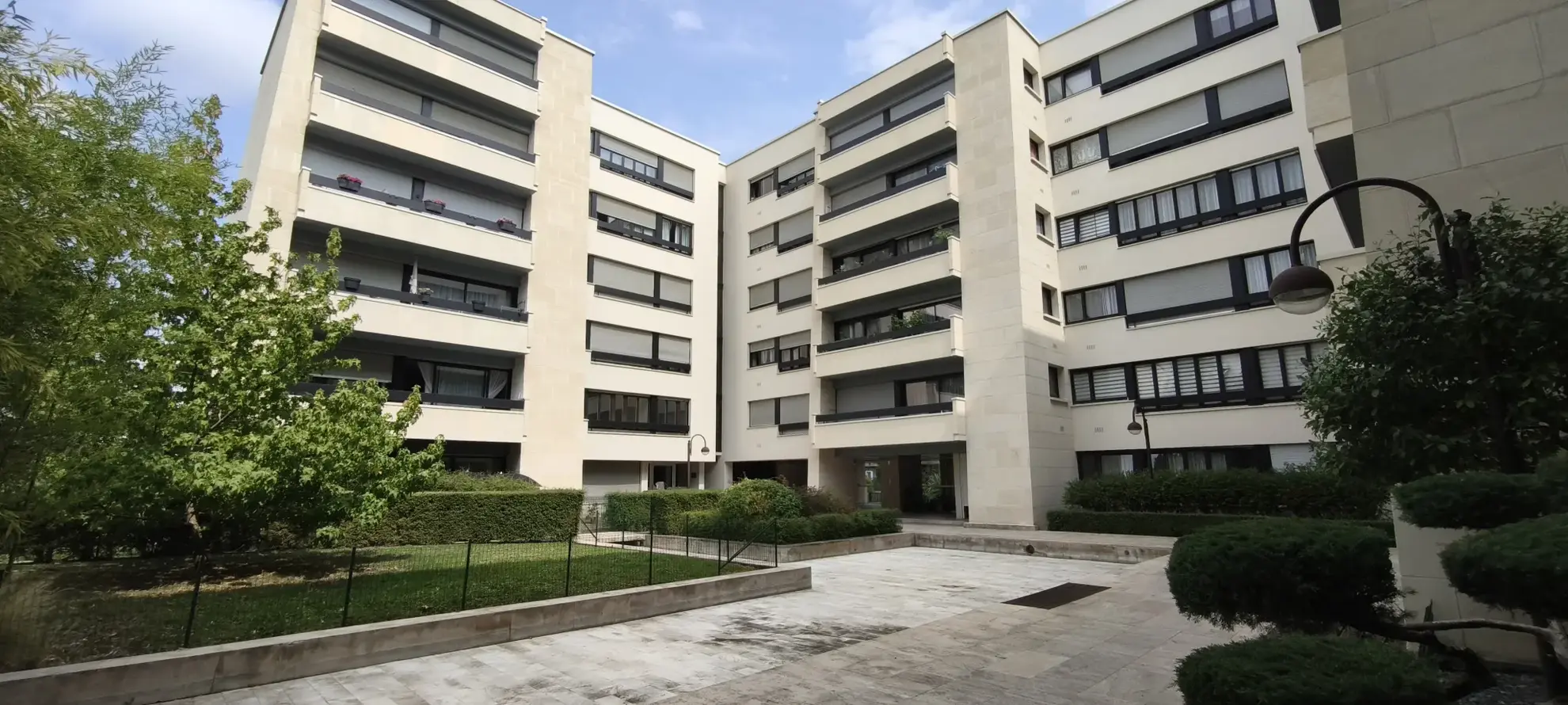 Appartement 2 pièces de 52 m² avec vue sur forêt à Franconville