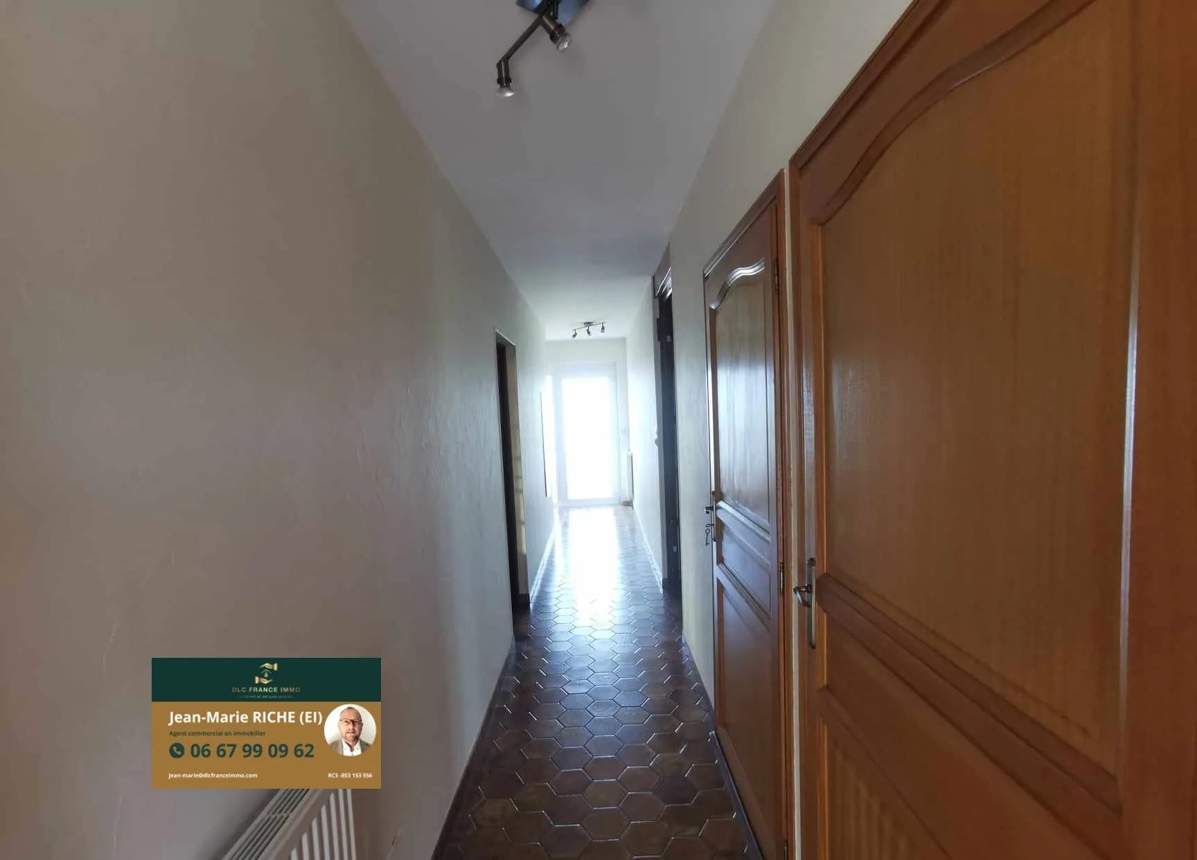 Charmante maison de campagne avec grand terrain à Berlaimont - 120 m² 