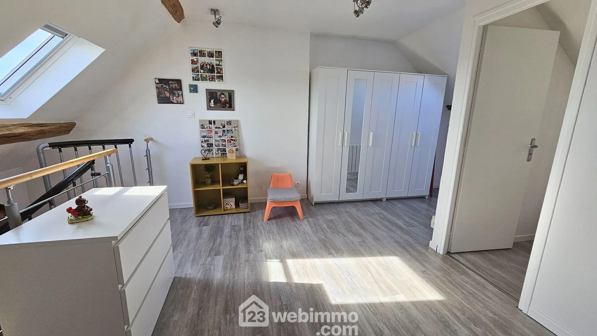 Appartement duplex lumineux de 70 m² à Puiseaux en centre-ville 