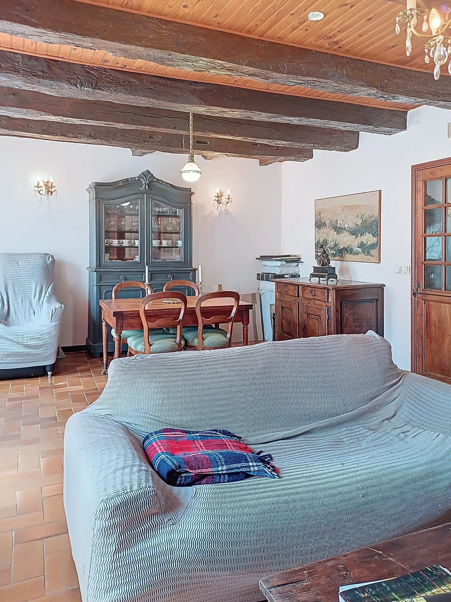 Maison individuelle de 98 m² à Castres, charme et potentiel au cœur d'un village 