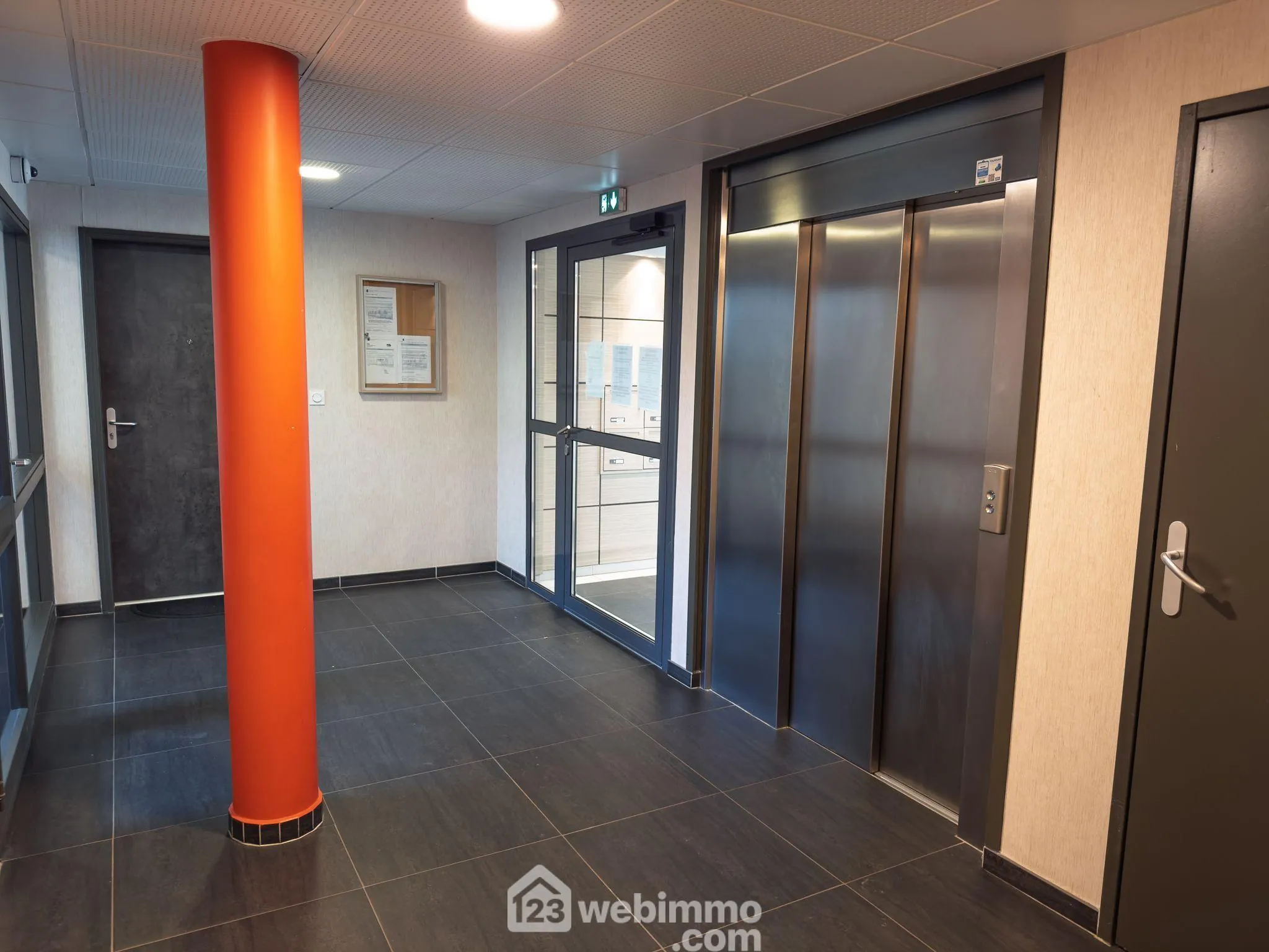 Appartement 48 m² à Avrillé, proche Angers, avec terrasse et parking 