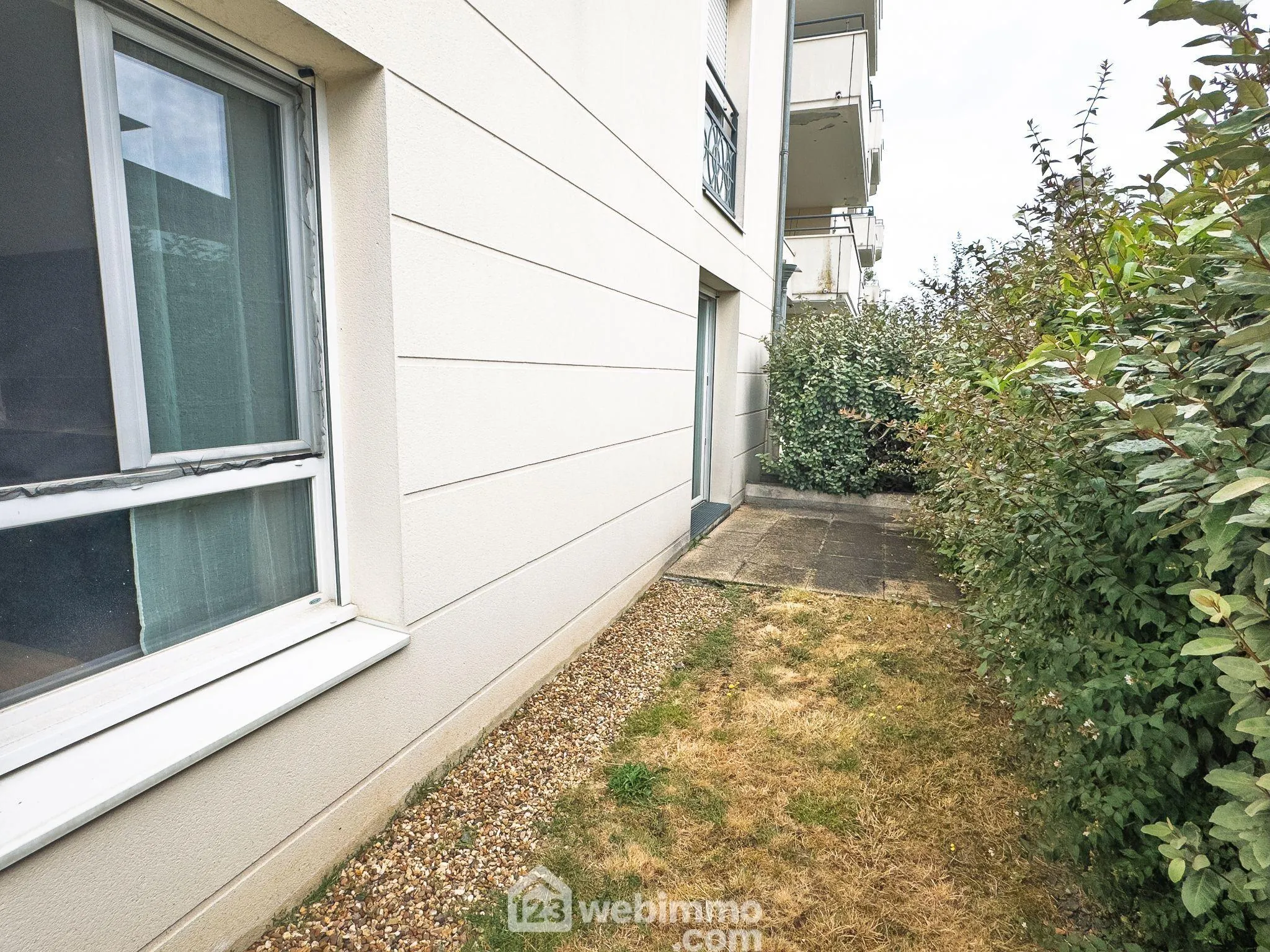 Appartement 48 m² à Avrillé, proche Angers, avec terrasse et parking 