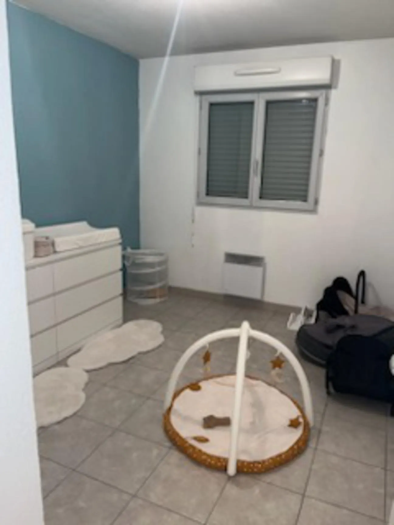 Appartement 3 pièces avec terrasse à Saint-André, sécurisé, loué jusqu'en 2026 