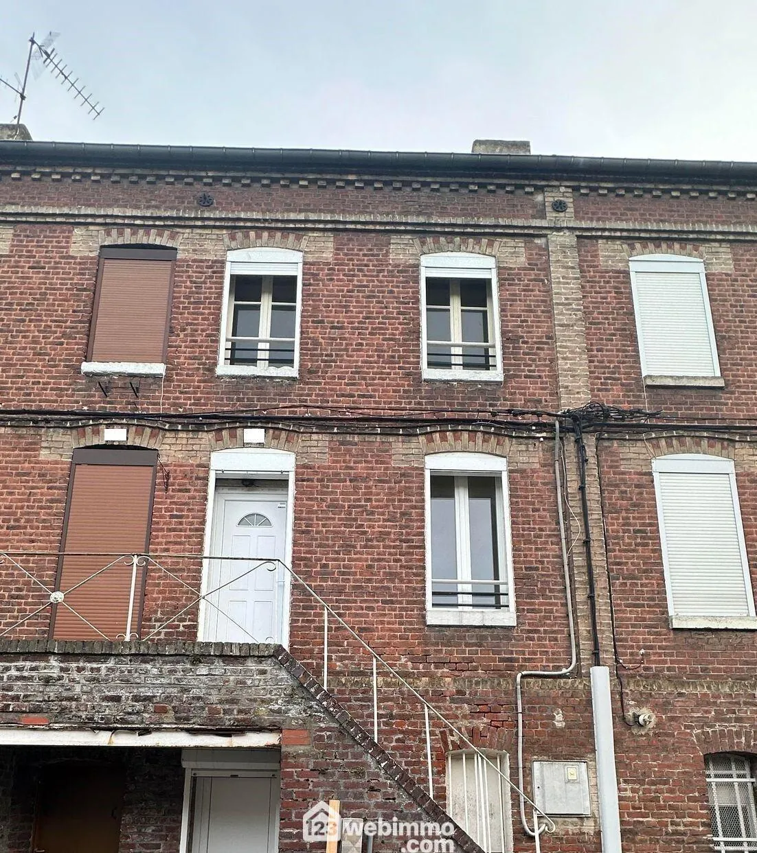 Maison de ville rénovée de 78 m² à Laon, idéale pour achat ou investissement