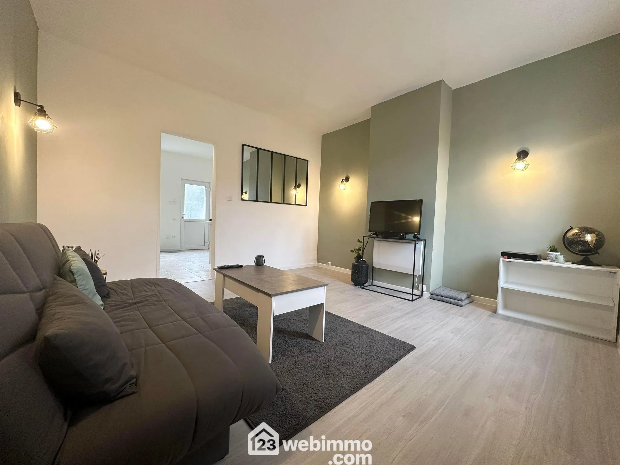 Maison de ville rénovée de 78 m² à Laon, idéale pour achat ou investissement 