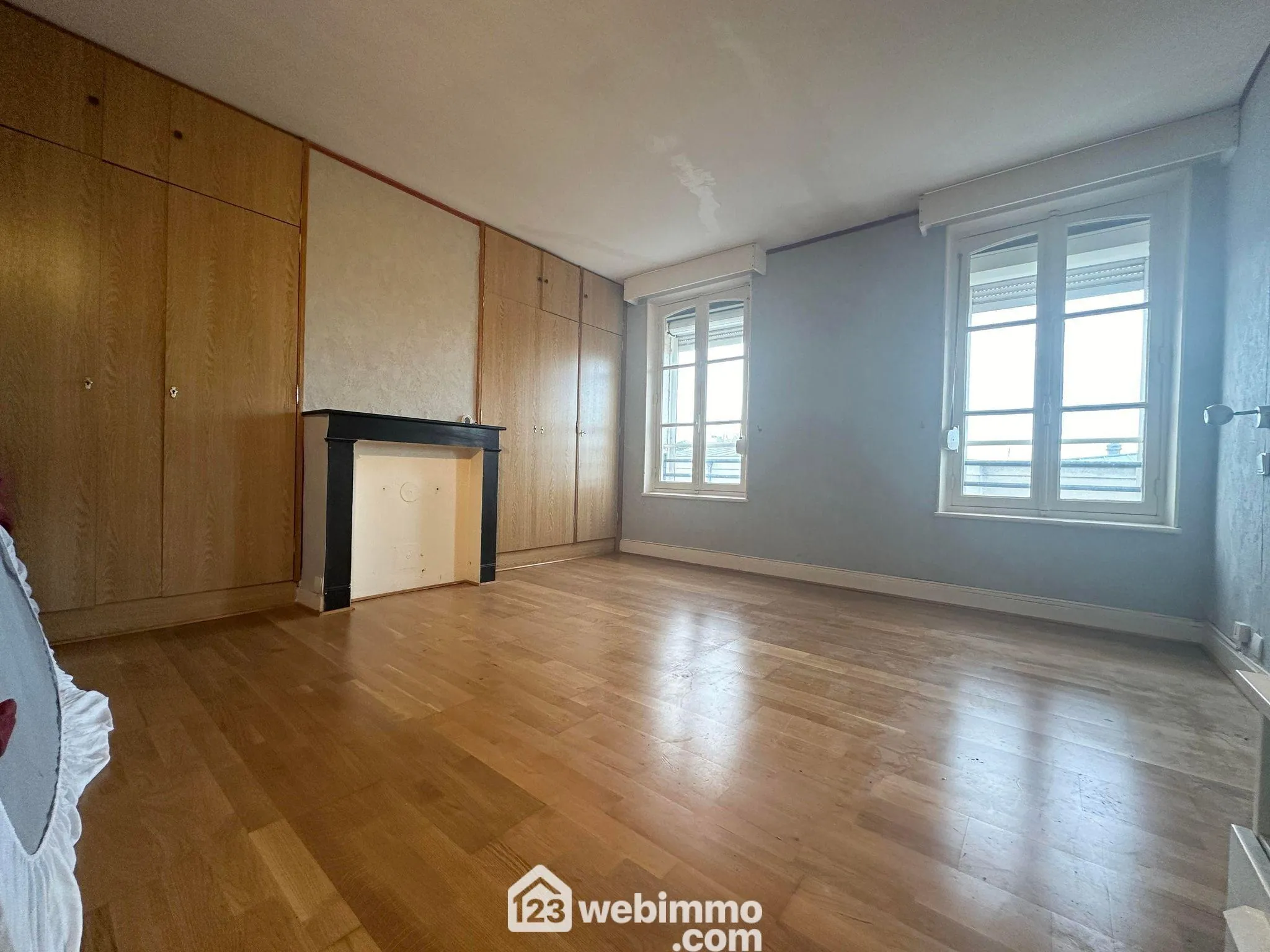 Maison de ville rénovée de 78 m² à Laon, idéale pour achat ou investissement 
