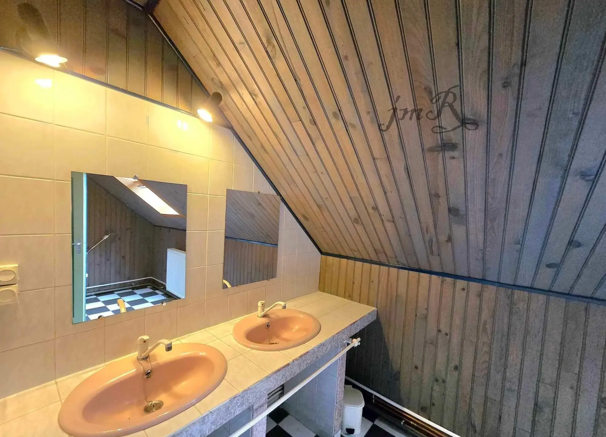 Maison semi-individuelle de 95 m² avec jardin et garage à Wargnies-le-Grand 