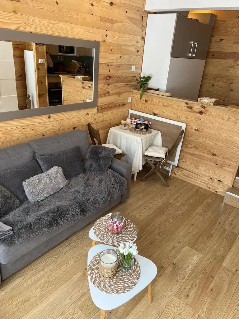 Studio rénové de 25,30 m² à vendre à Isola 2000, vue front de neige 