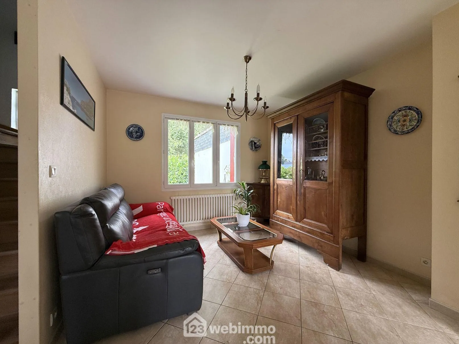 Maison de 97 m² à Ploumilliau avec jardin et garage, proche des plages 