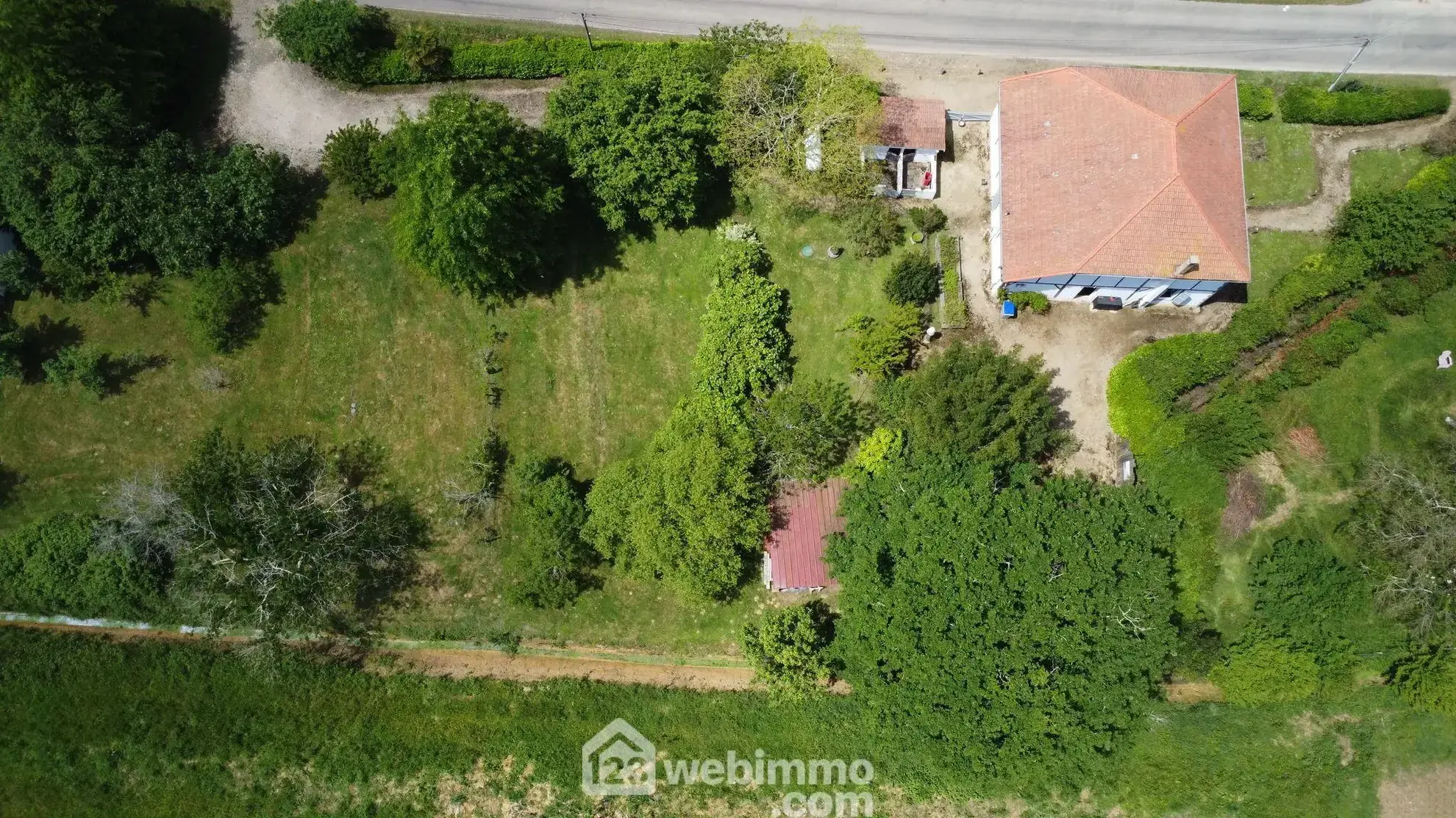 Belle maison à Brassempouy avec grand volume et terrain de 2524 m² 