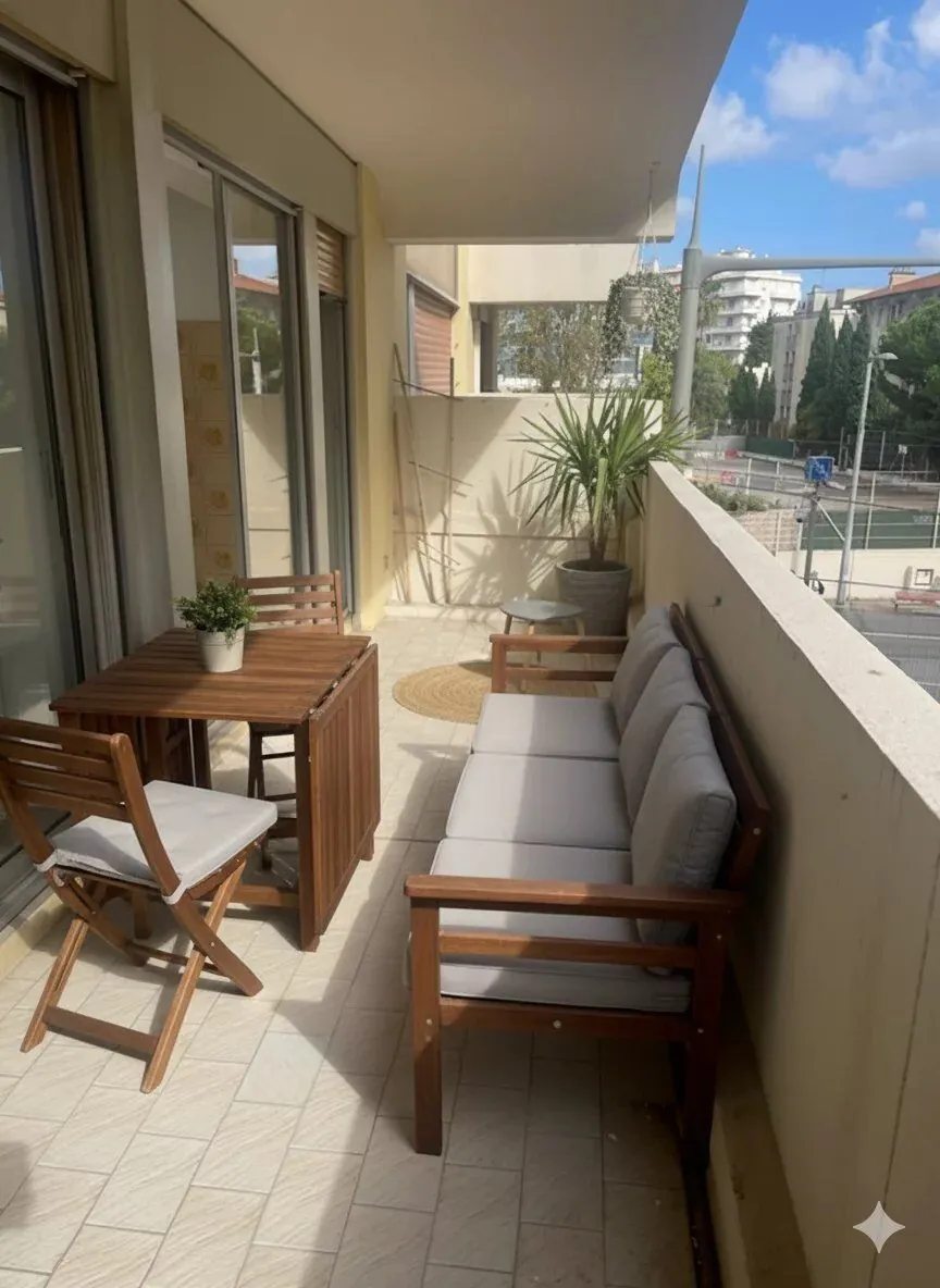 Grand appartement 2 pièces de luxe avec terrasse à Valrose, Nice 