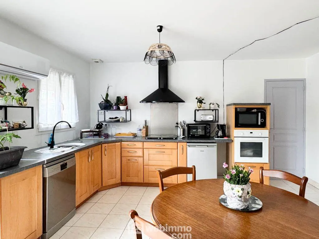 Maison à Loublande de 83m² avec 3 chambres et terrain de 1230 m² 