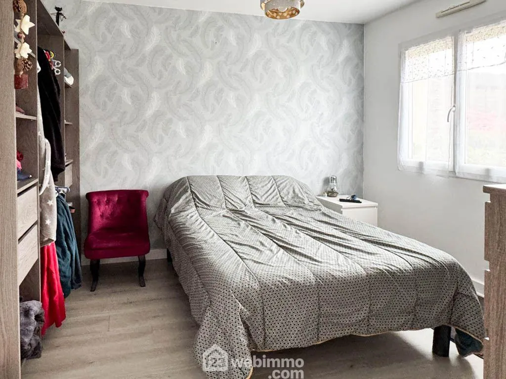 Maison à Loublande de 83m² avec 3 chambres et terrain de 1230 m² 