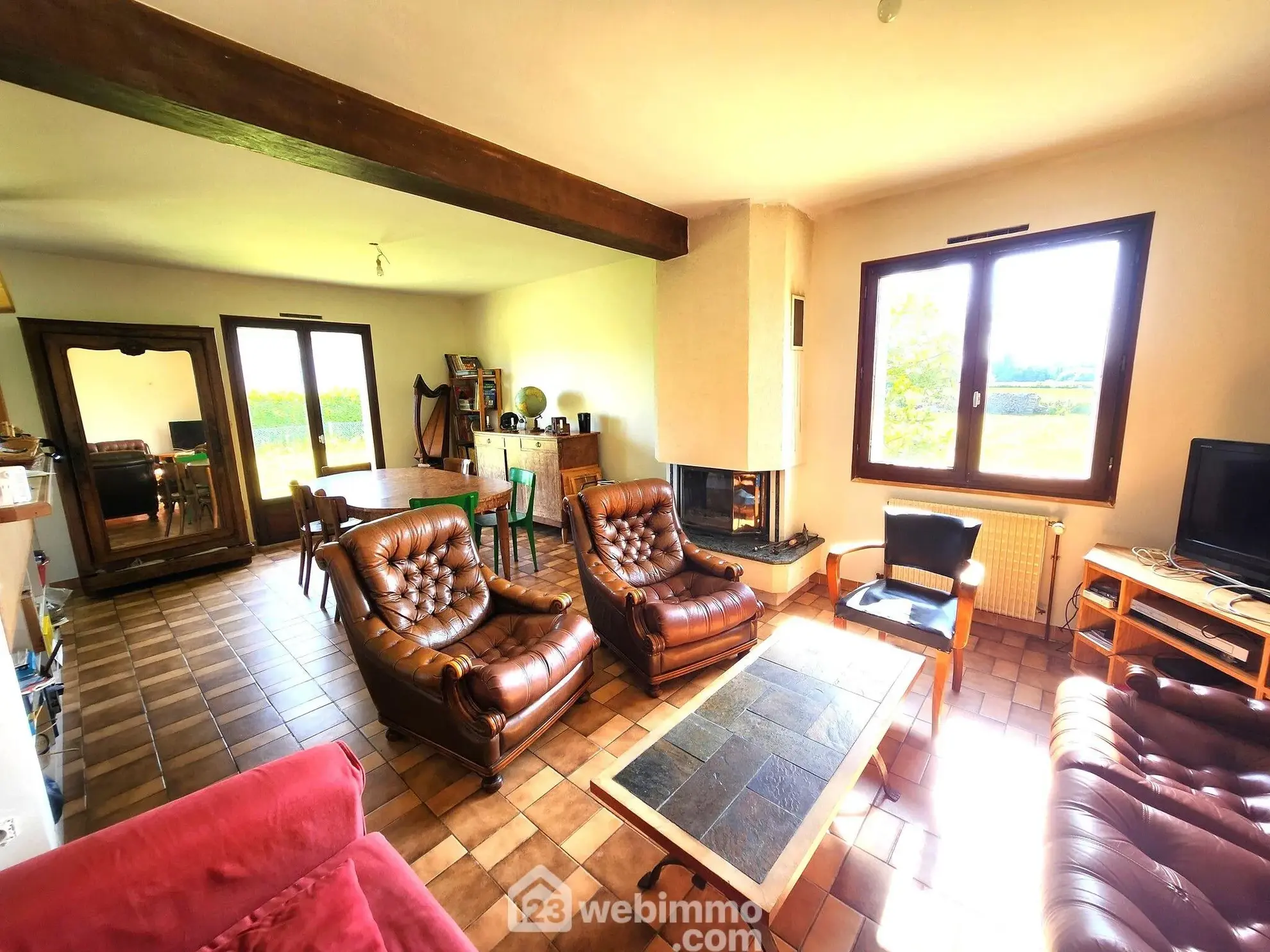 Maison à vendre de 104m² à Pleumeur-Bodou avec grand terrain en secteur paisible 