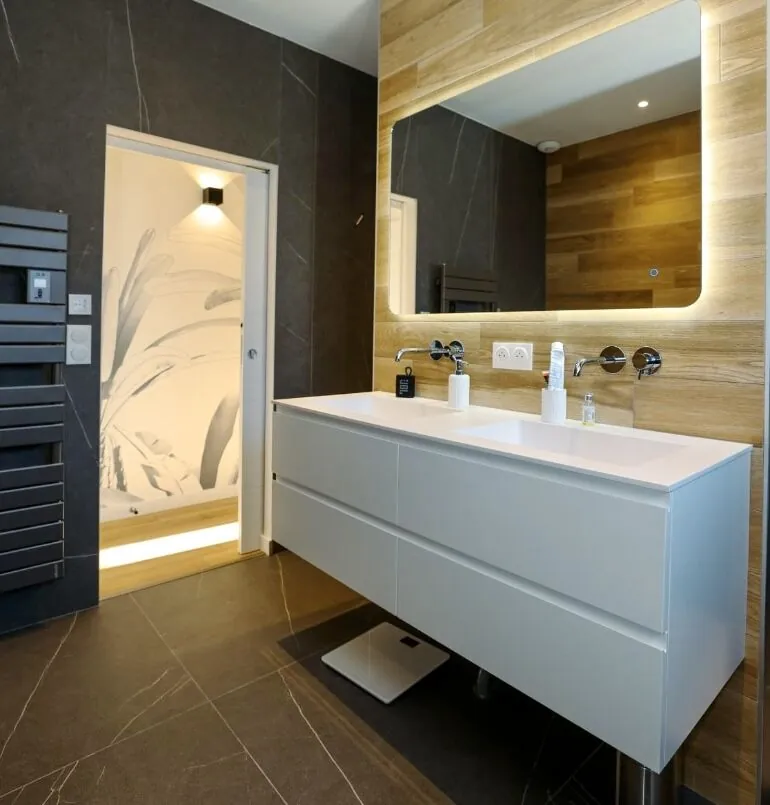 Maison neuve RE 2020 de 95 m² à Villenouvelle - Personnalisable et Économique 