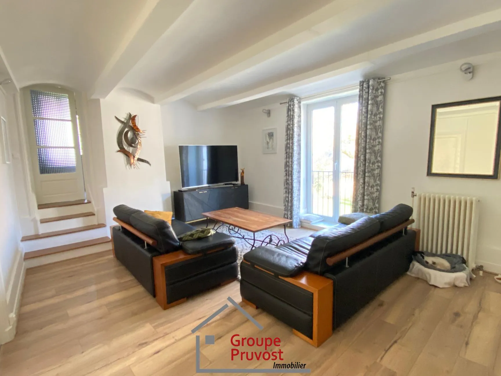 Maison en pierre avec dépendance et jardin à Cluny, à 6 km 