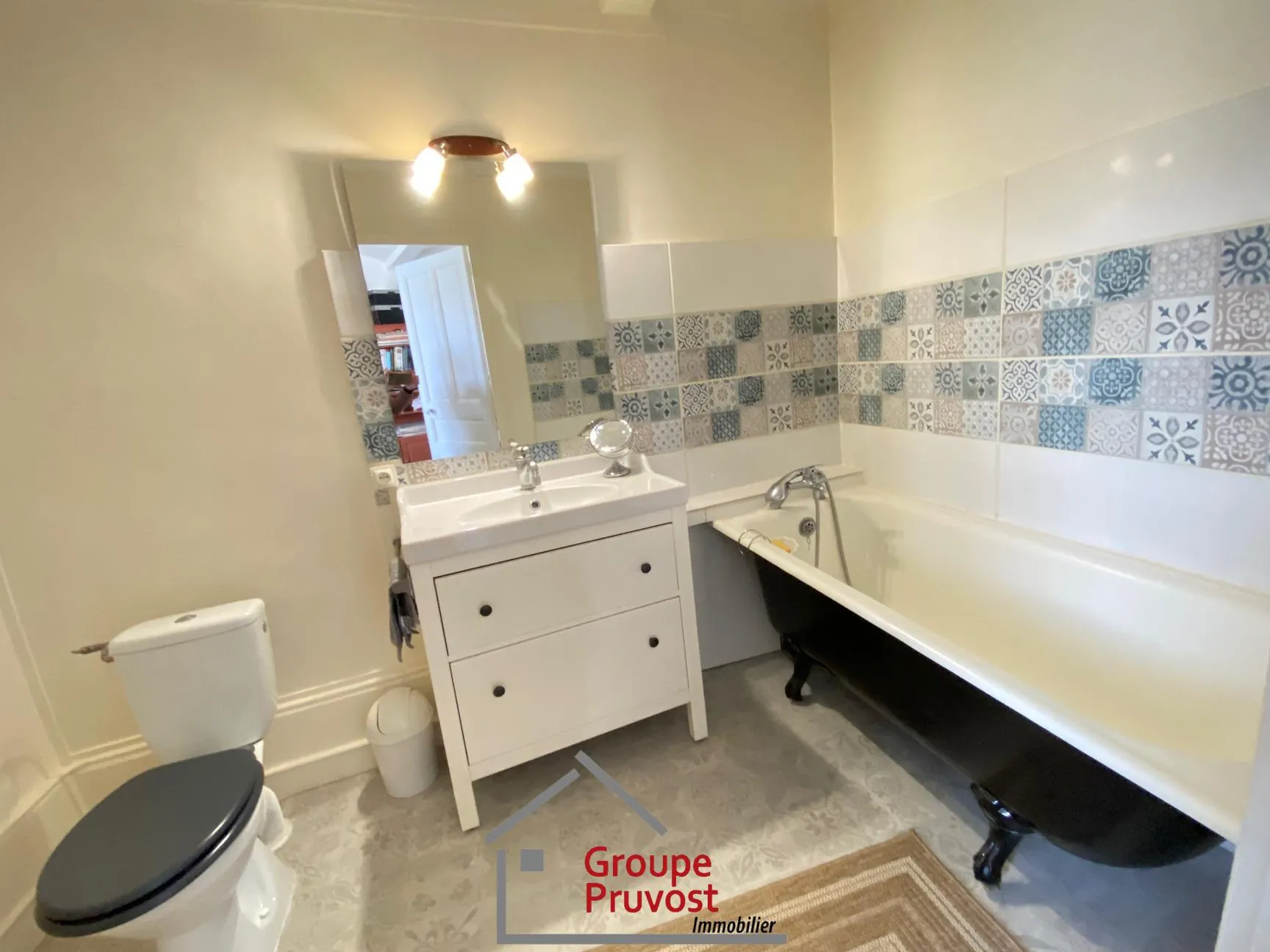 Maison en pierre avec dépendance et jardin à Cluny, à 6 km 