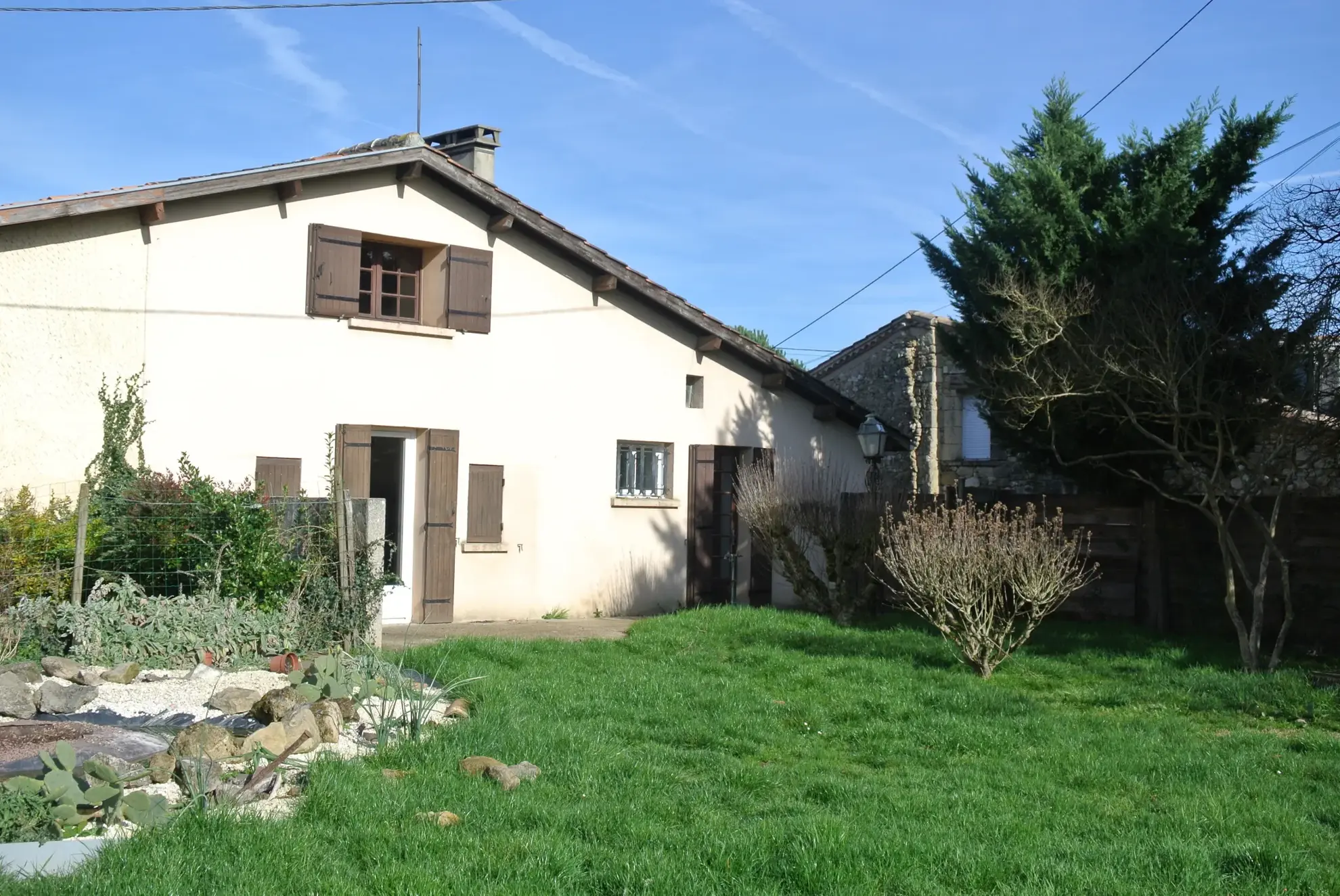 Belle maison en pierre avec jardin à Beaupuy, 4 chambres, proche Marmande