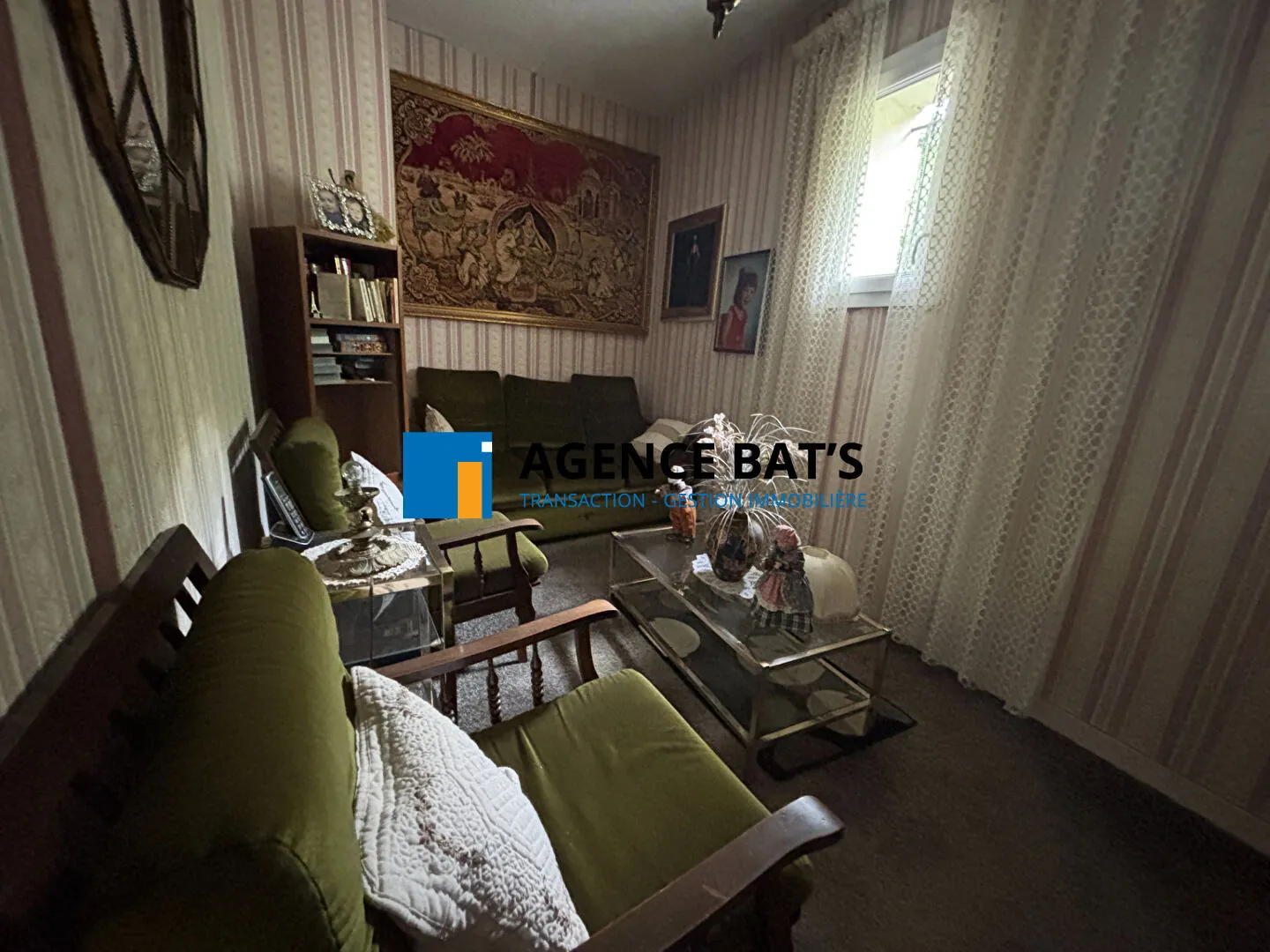 Maison à vendre à Unieux de 65 m² avec garage et cheminée 