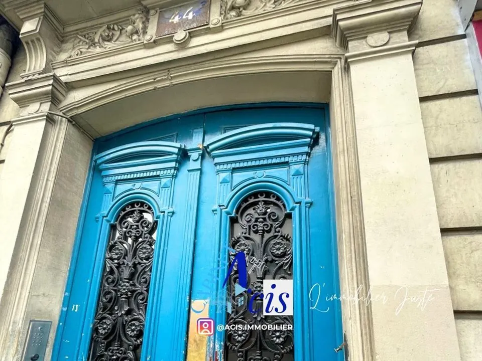 Grand studio de 23m² à vendre à Paris 19ème, quartier Crimée