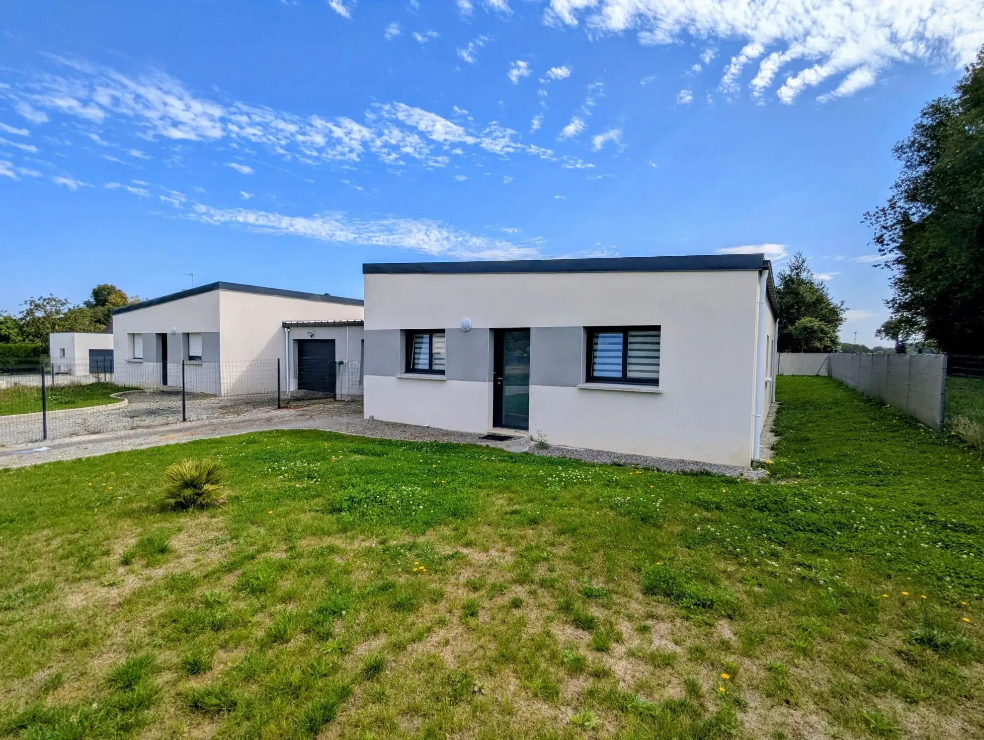 Maison moderne de plain-pied avec 3 chambres à Guer Coetquidan (56) 