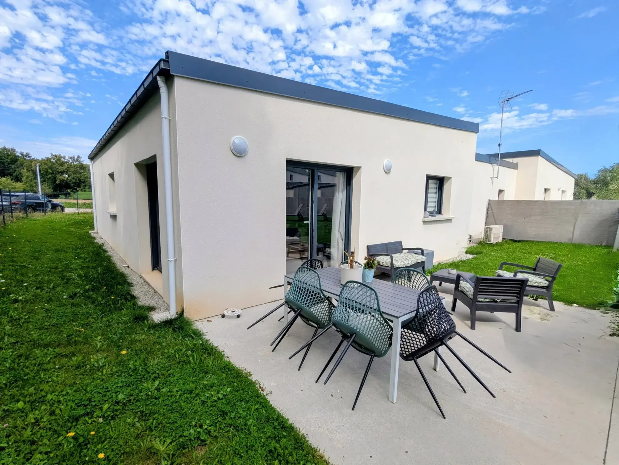 Maison moderne de plain-pied avec 3 chambres à Guer Coetquidan (56) 