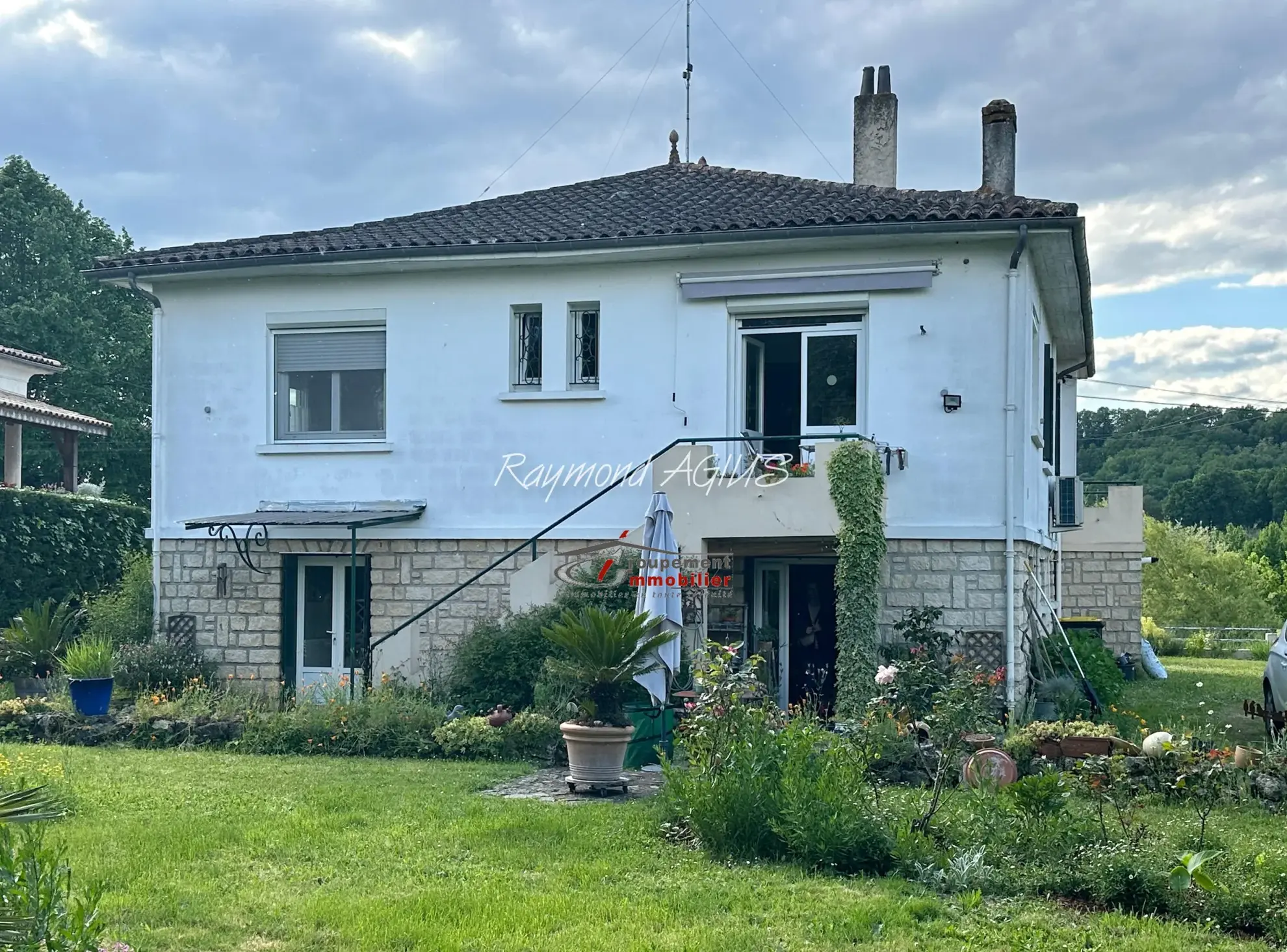 Superbe maison de 5 chambres avec appartement indépendant et jardin à Pineuilh 