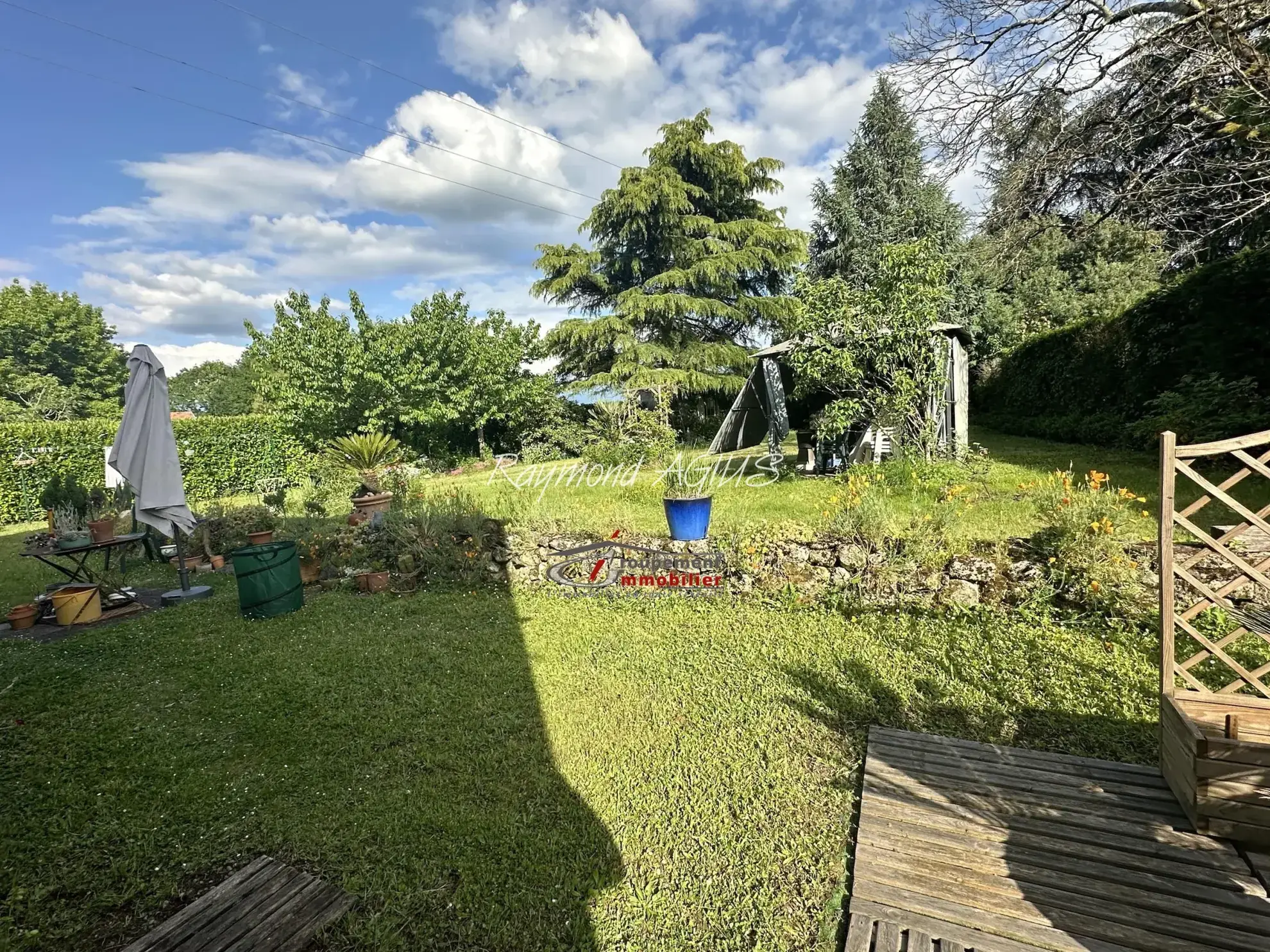 Superbe maison de 5 chambres avec appartement indépendant et jardin à Pineuilh 