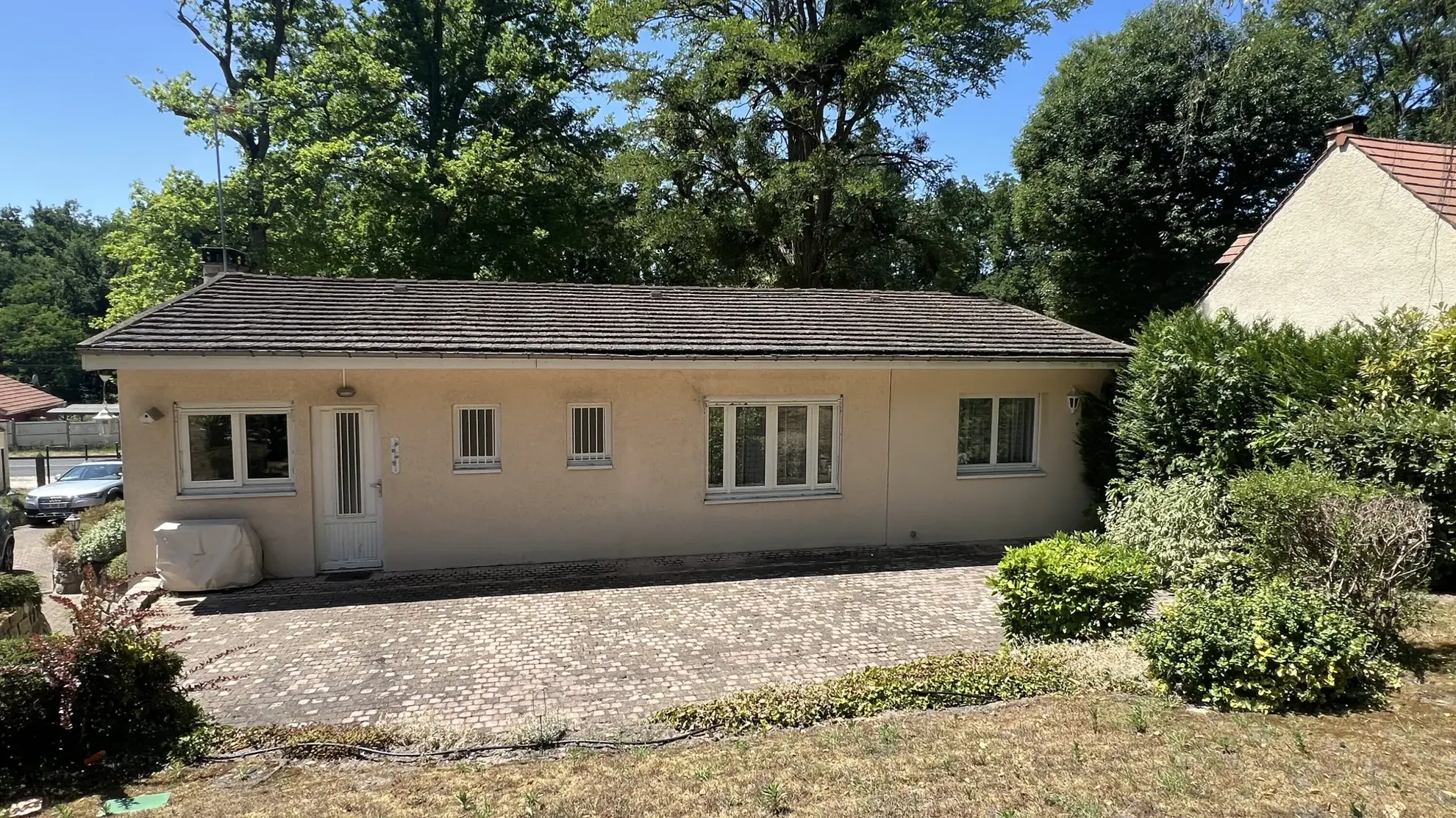 Maison de plain-pied à vendre à Boutigny-sur-Essonne avec terrain de 800 m² 