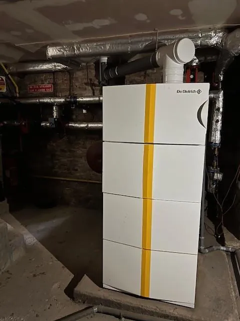 Immeuble ancien à rénover à Abbeville avec grande parcelle et potentiel de développement 