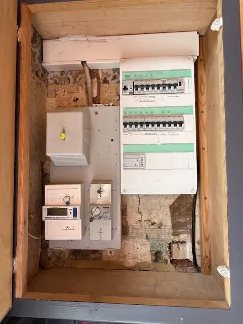 Immeuble ancien à rénover à Abbeville avec grande parcelle et potentiel de développement 