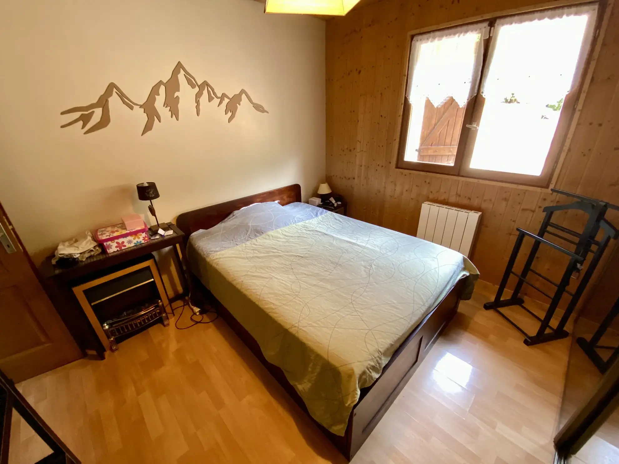 Maison individuelle à Saint-Martin-la-Porte avec jardin, véranda et garage 