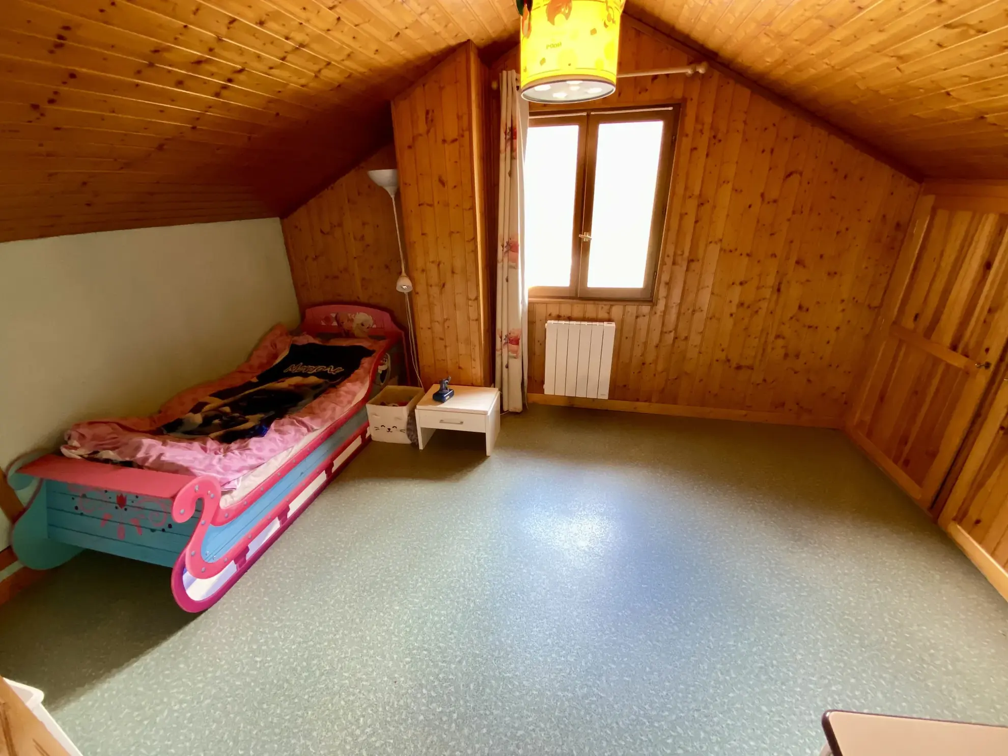 Maison individuelle à Saint-Martin-la-Porte avec jardin, véranda et garage 