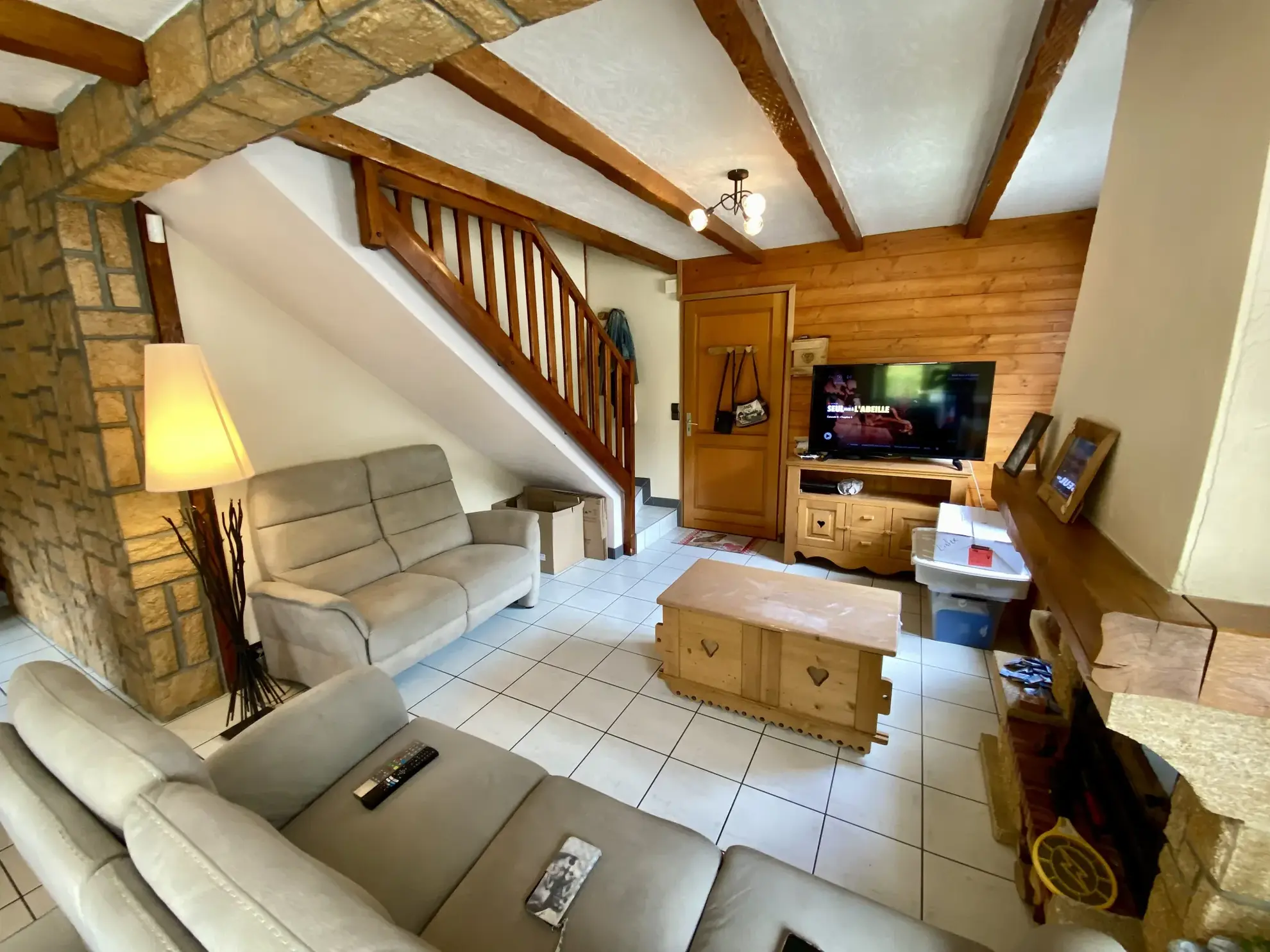 Maison individuelle à Saint-Martin-la-Porte avec jardin, véranda et garage 